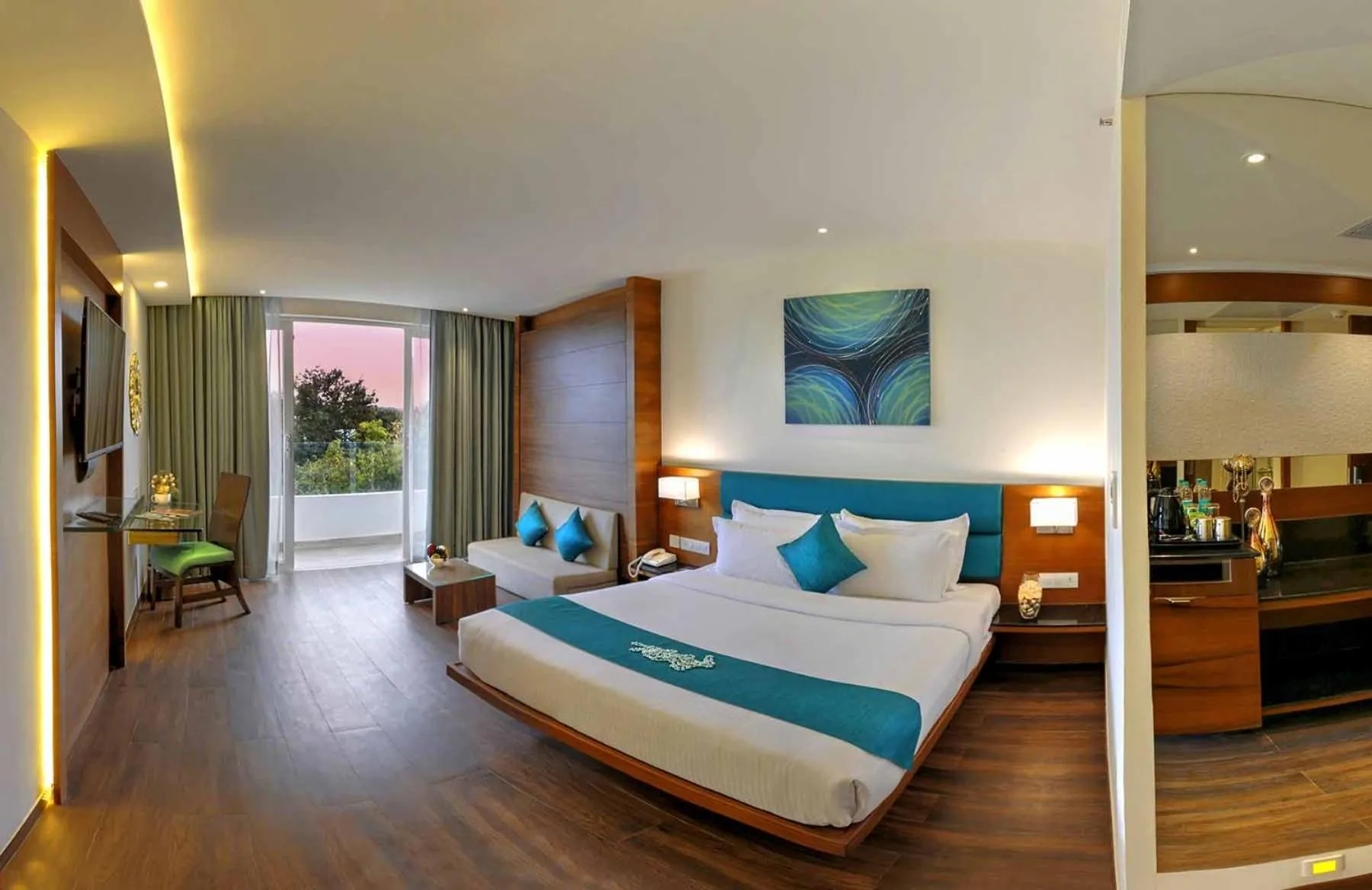 Emerald in Roopa Elite