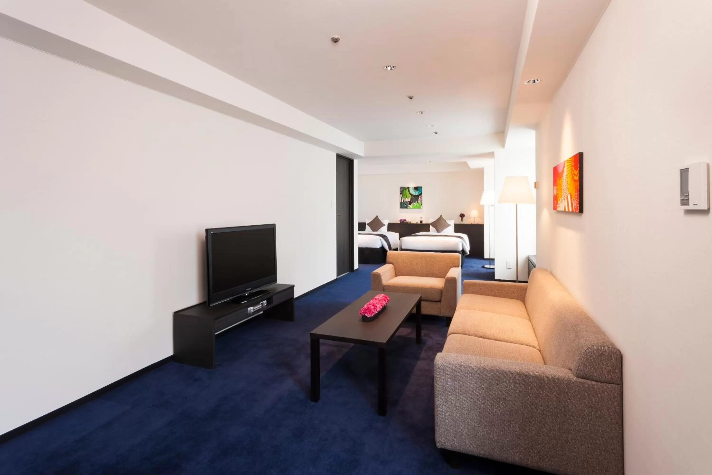 Corner Deluxe Twin Room - East Wing in Sapporo Grand Hotel