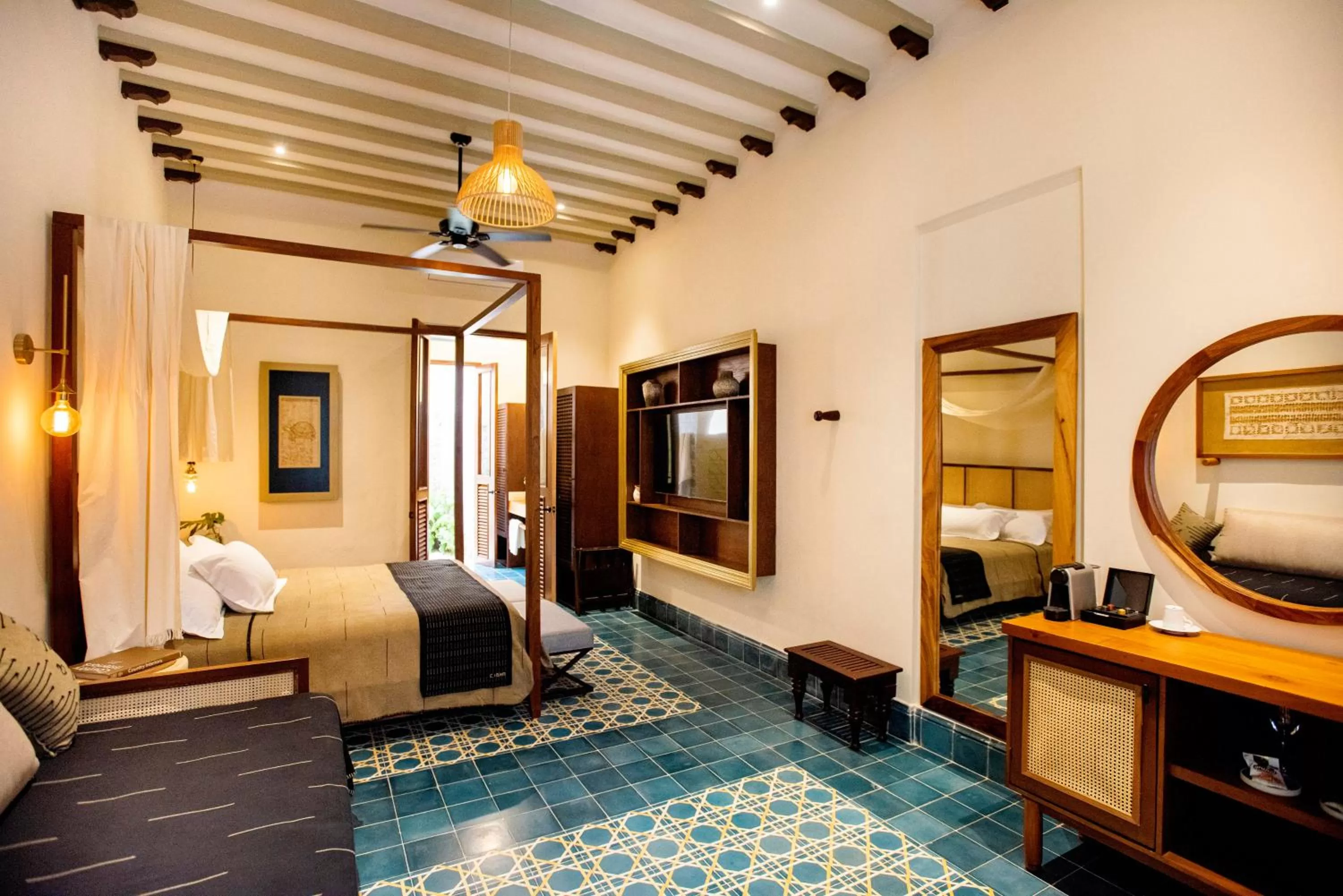 Patio Suite Pool view king in CIGNO HOTEL BOUTIQUE- Adults Only