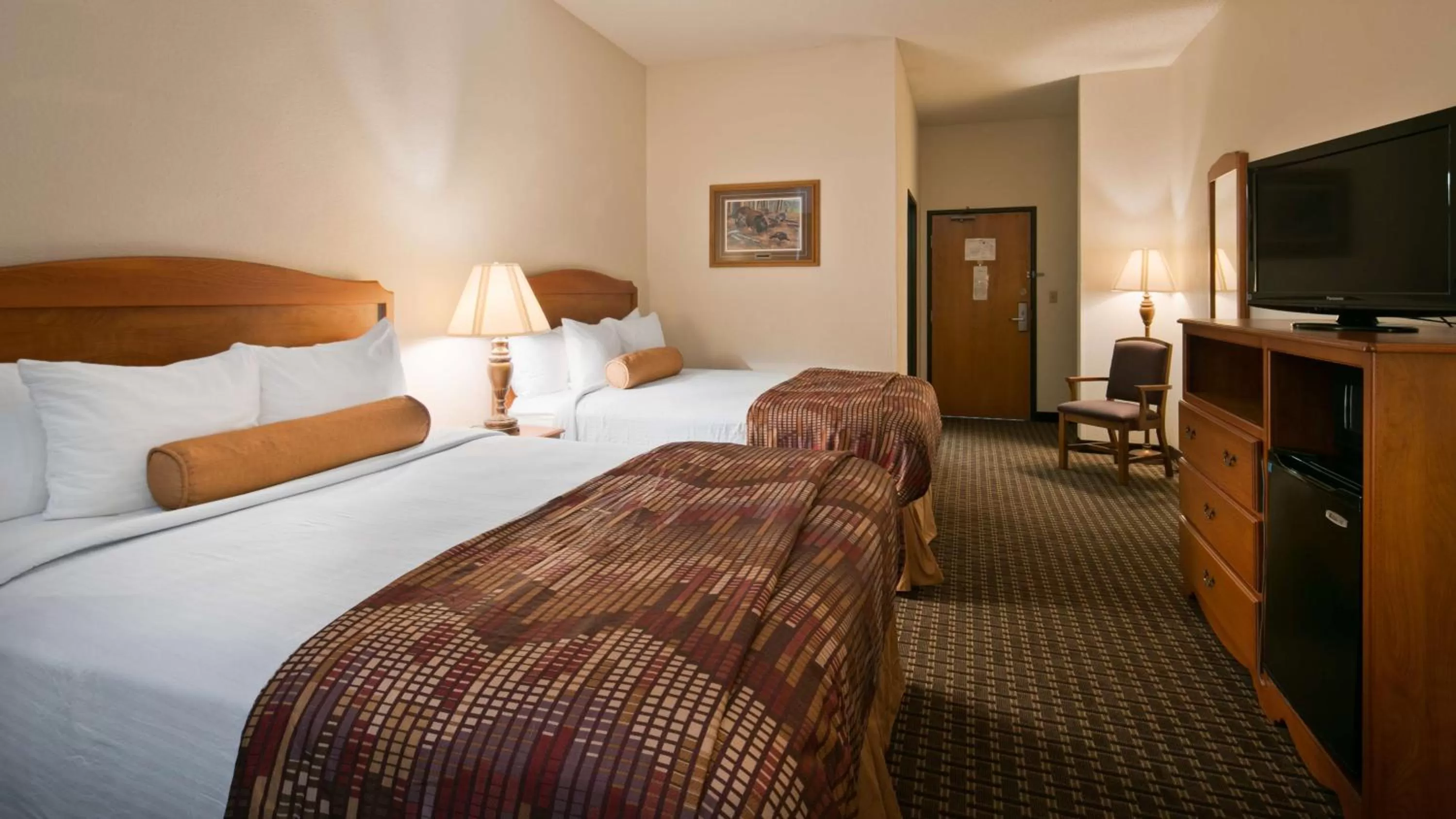 Queen Room with Two Queen Beds in Best Western Of Huron