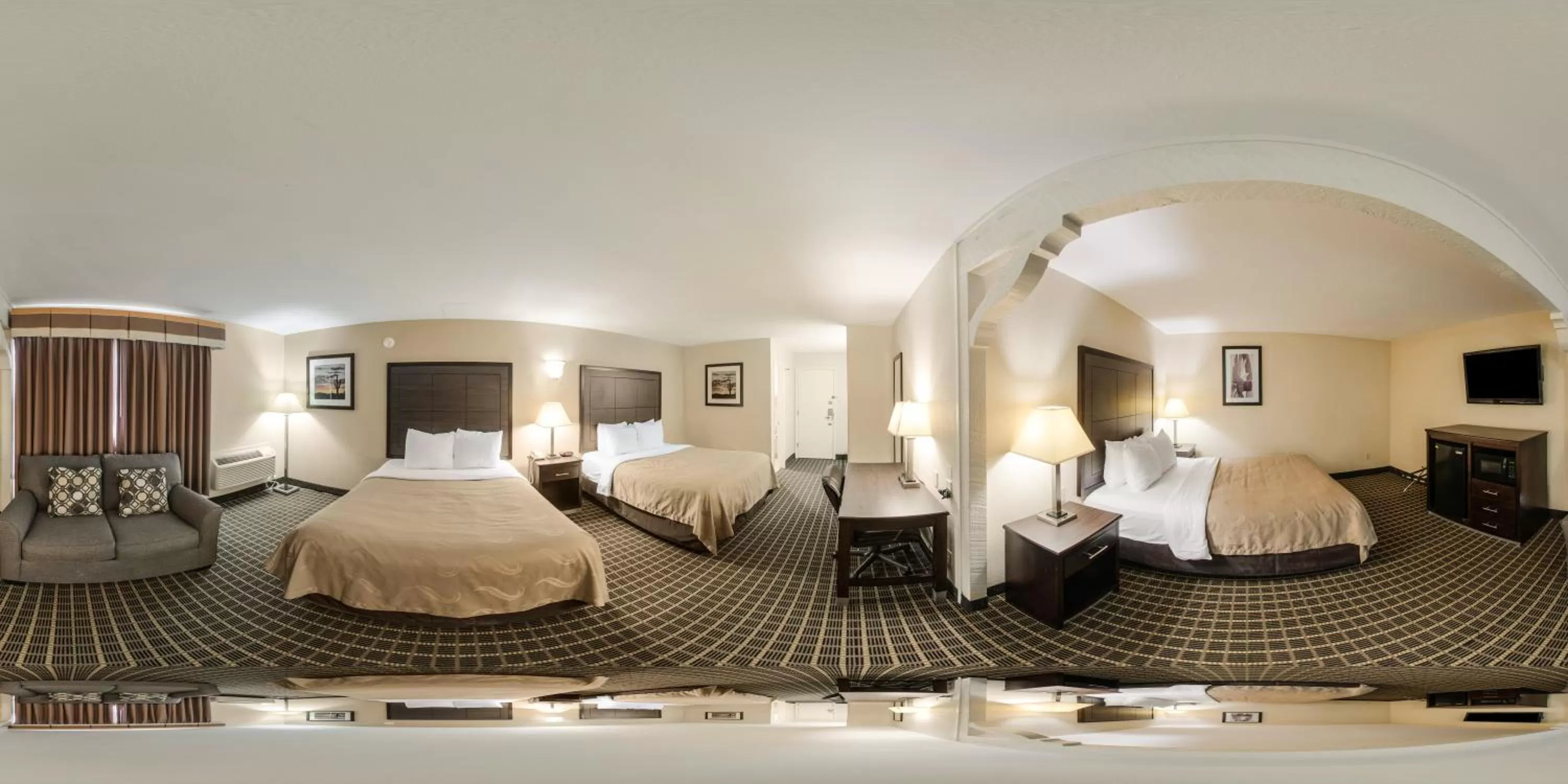 Standard Queen Room with Three Queen Beds - Non Smoking in Quality Inn Ozona I-10