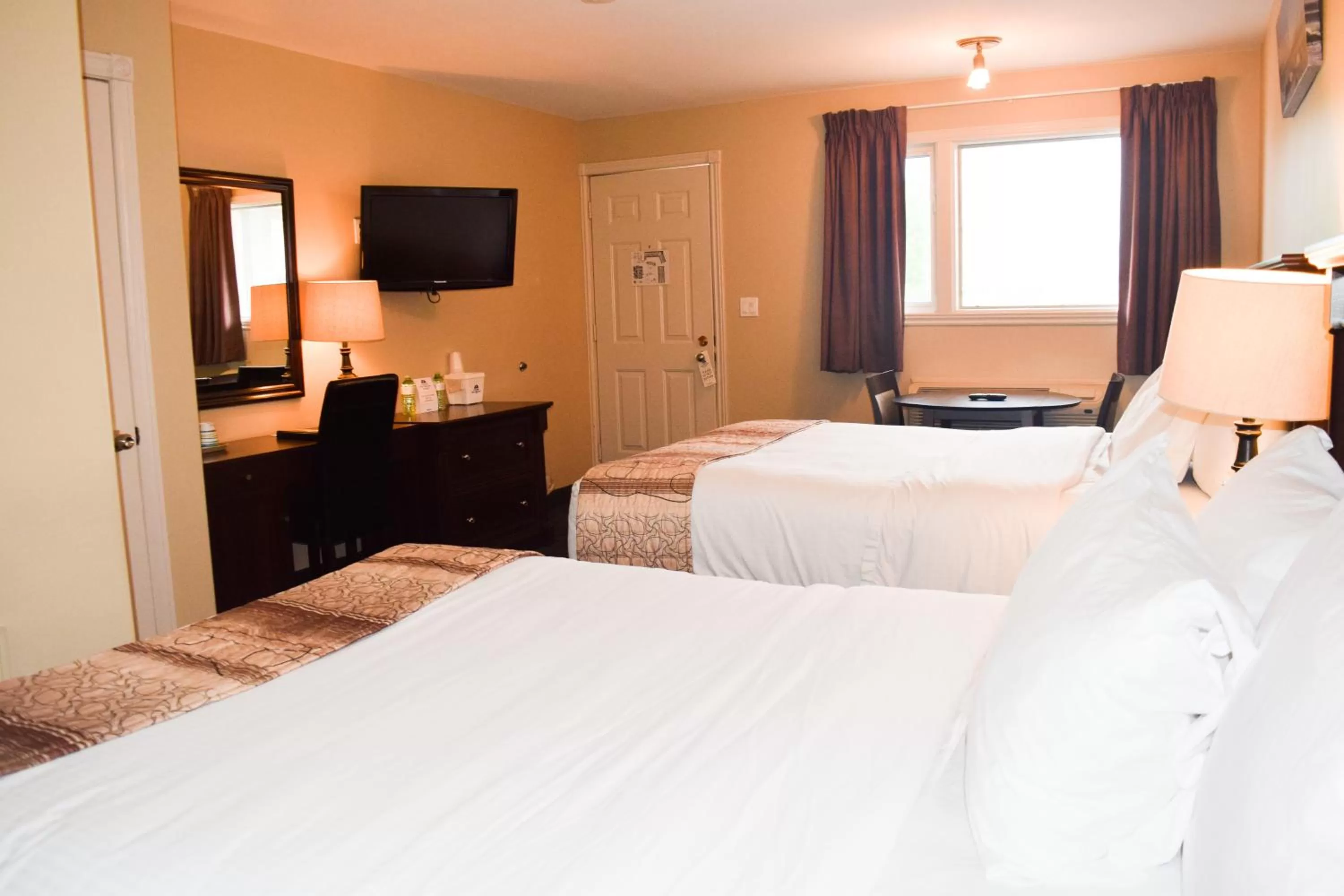 Queen Studio with Two Queen Beds in Canadas Best Value Inn & Suites-Charlottetown