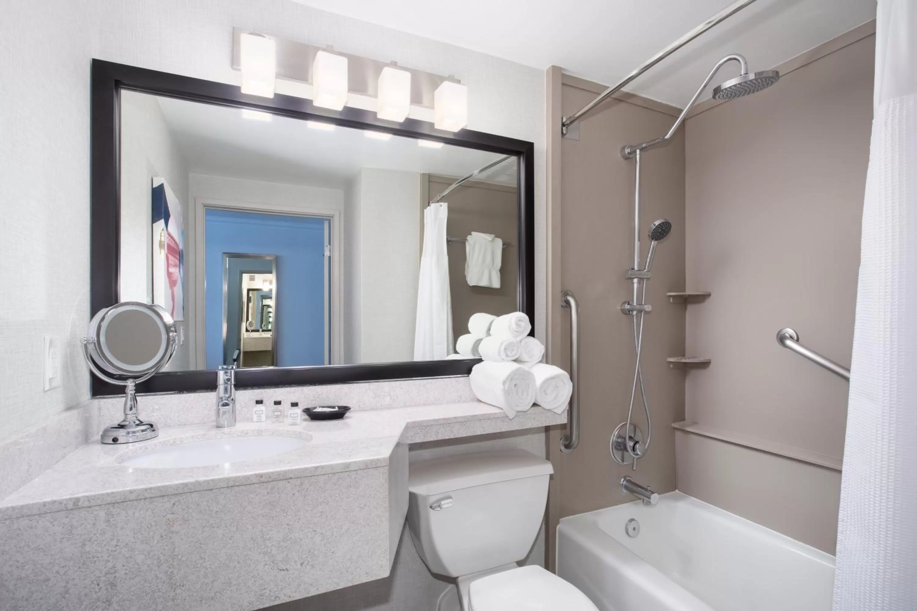 Junior King Suite with Tub - Communications Accessible in Crowne Plaza Costa Mesa Orange County by IHG