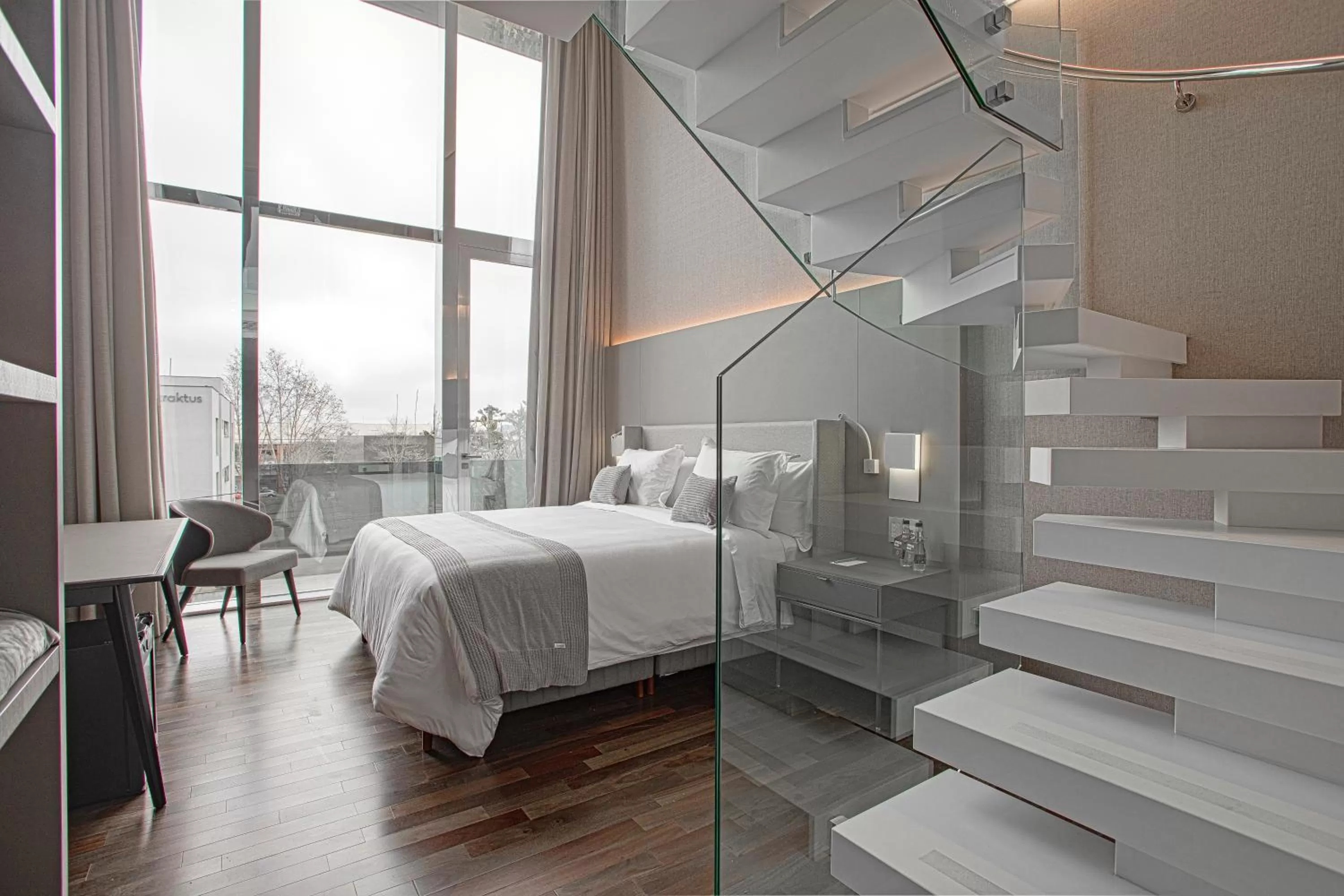 Deluxe Suite - single occupancy in Suryaa Hotel Pinhais, Curio Collection by Hilton