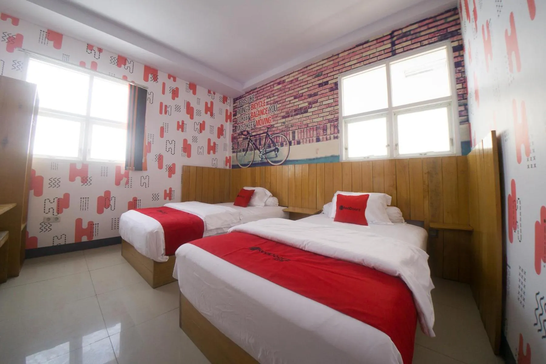 Twin Room in RedDoorz Plus Syariah @ Pentadio Gorontalo