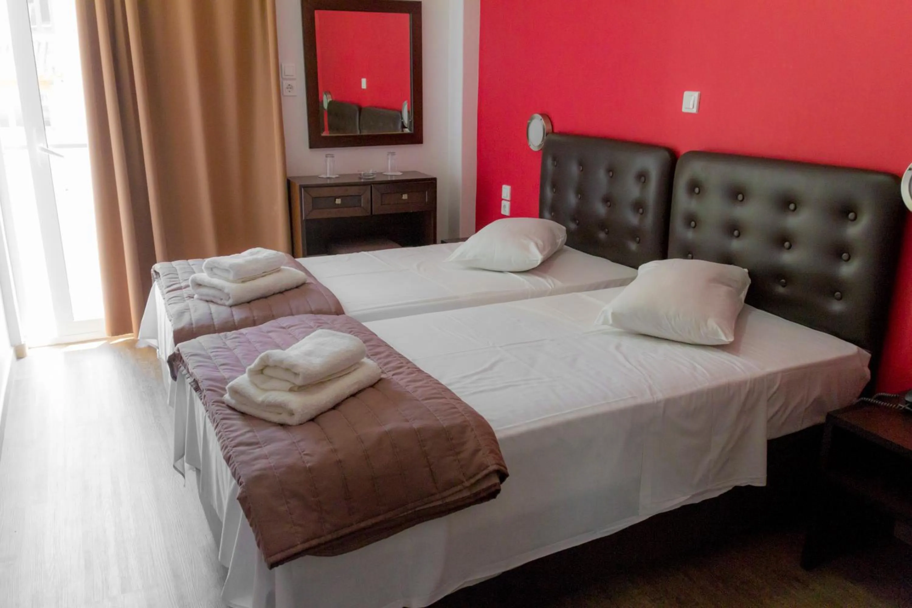 Twin Room in Athens Choice Hotel