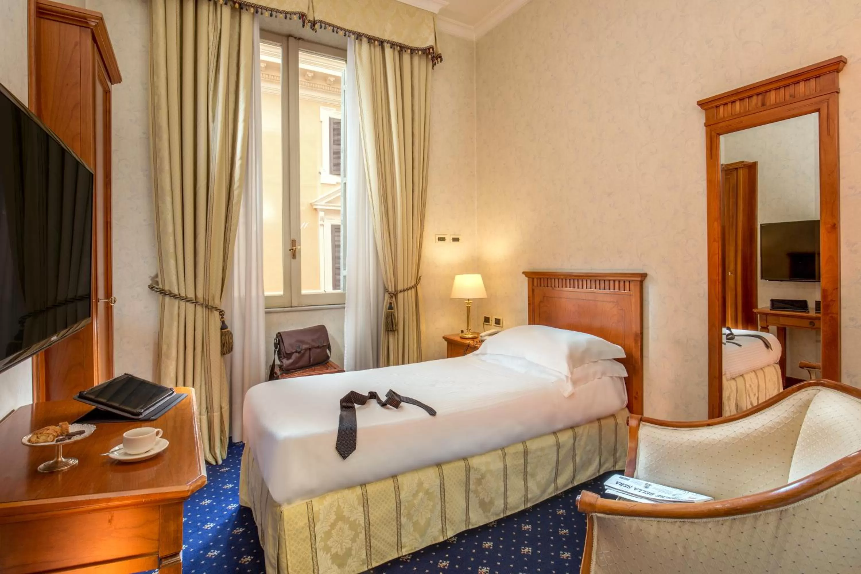Classic Single Room in UNA Hotels Empire Roma