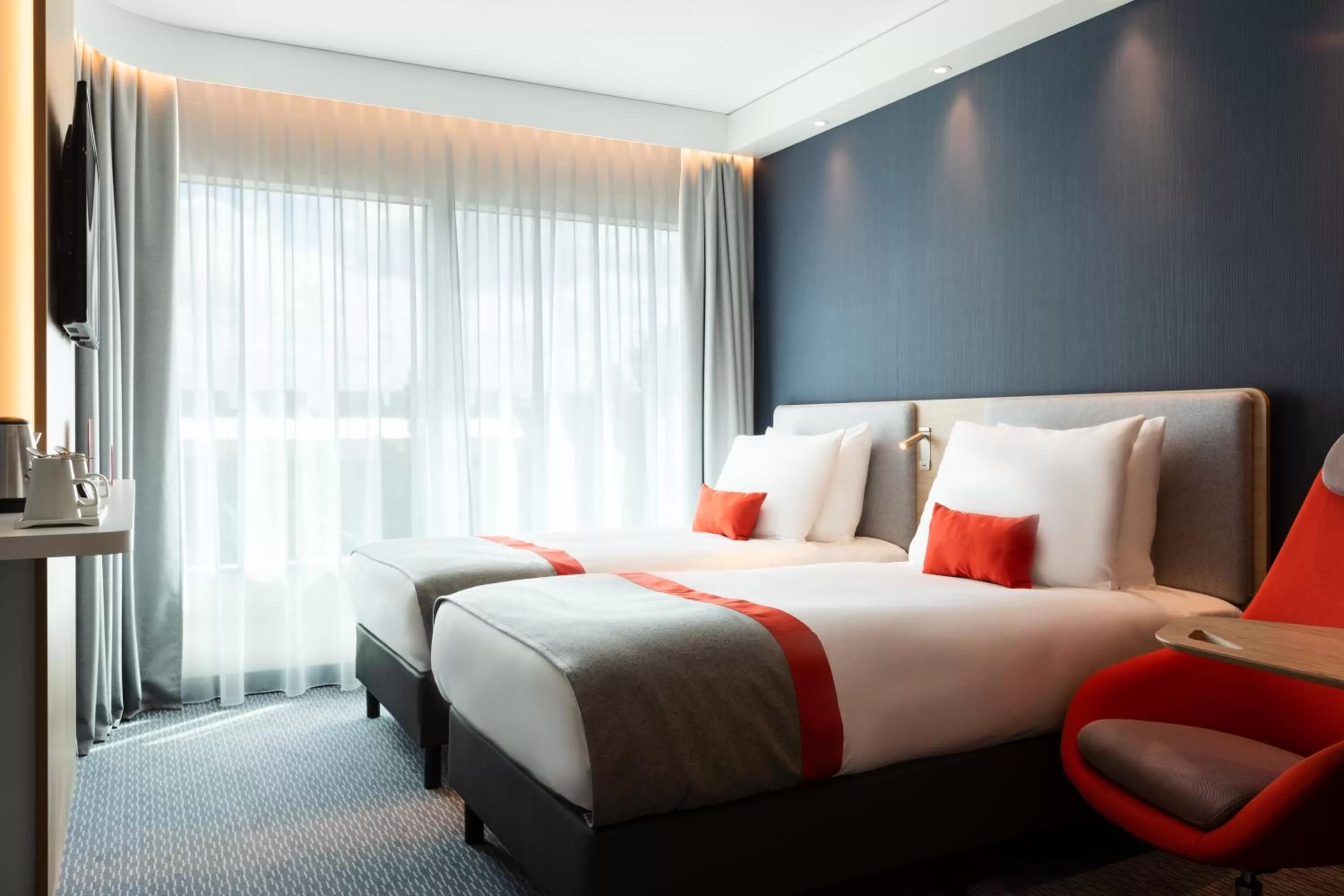 Standard Twin Room with Free Breakfast in Holiday Inn Express Amsterdam - North Riverside by IHG