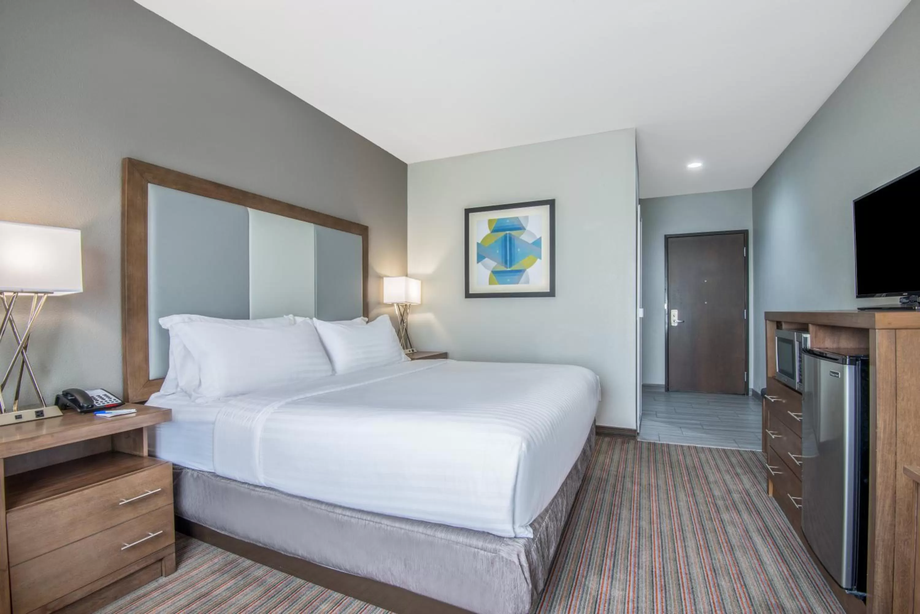 Standard King Room in Holiday Inn Express & Suites Stillwater - University Area by IHG