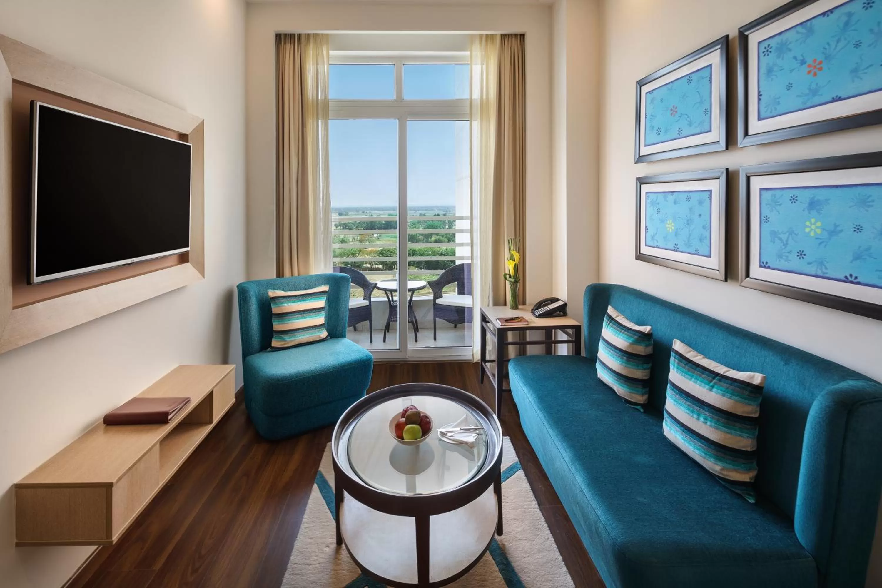 Standard Twin Room - single occupancy in Sandal Suites by Lemon Tree Hotels