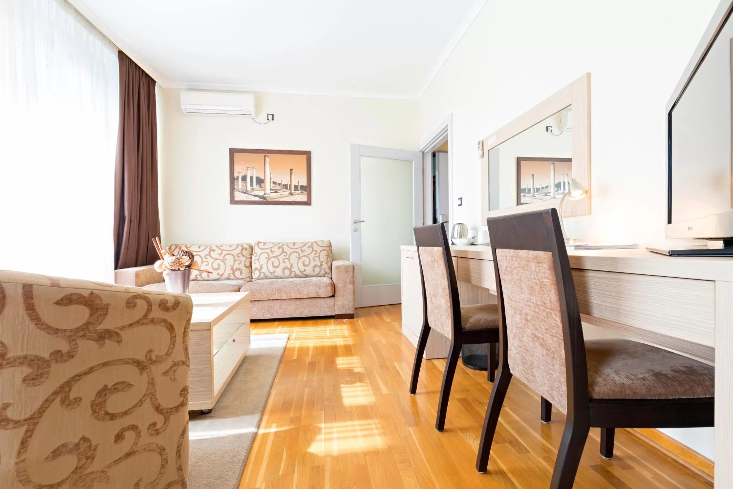 Junior Suite in Garni Hotel Nevski