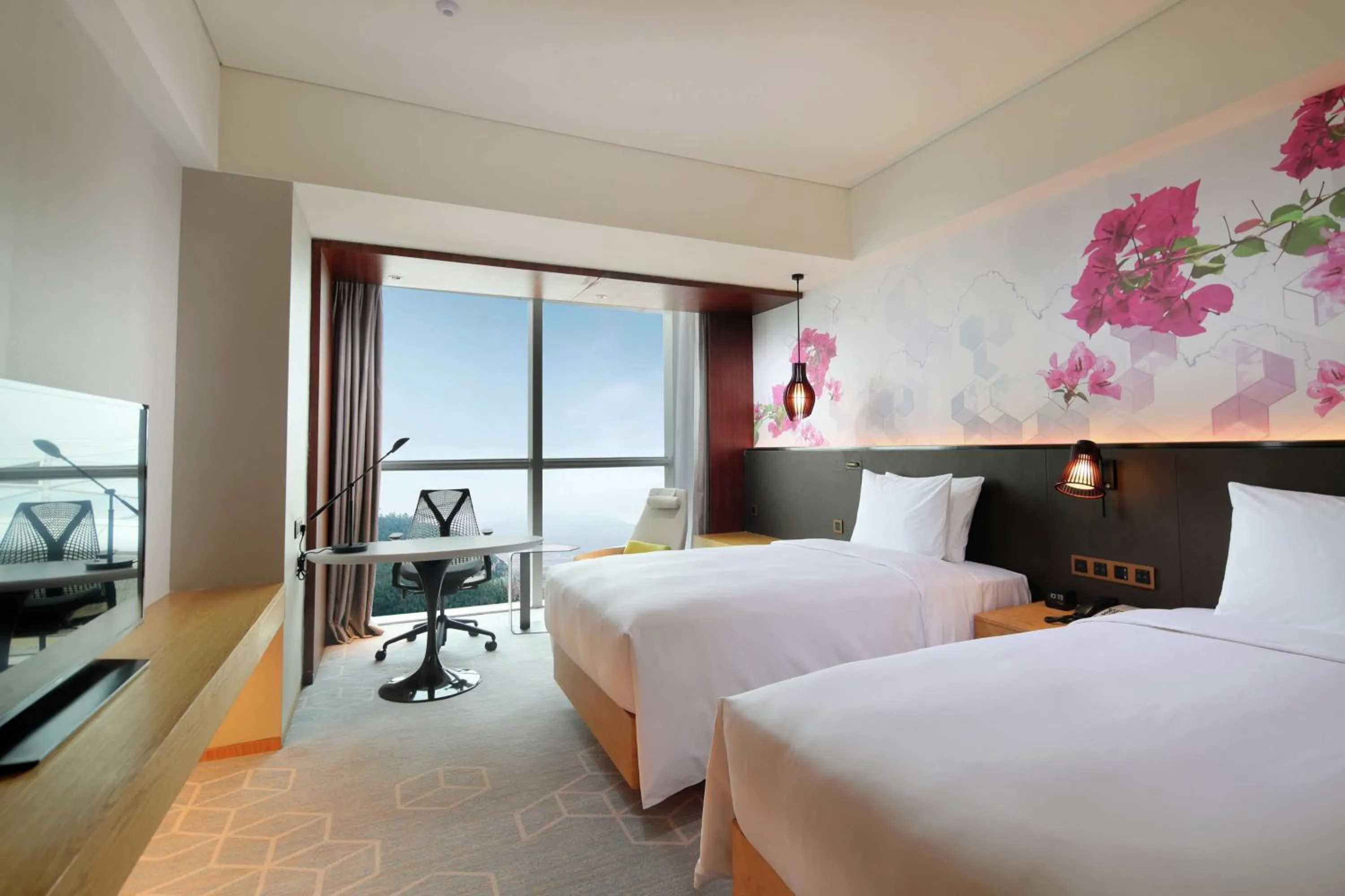 Twin Room with View in Hilton Garden Inn Zhuhai Hengqin
