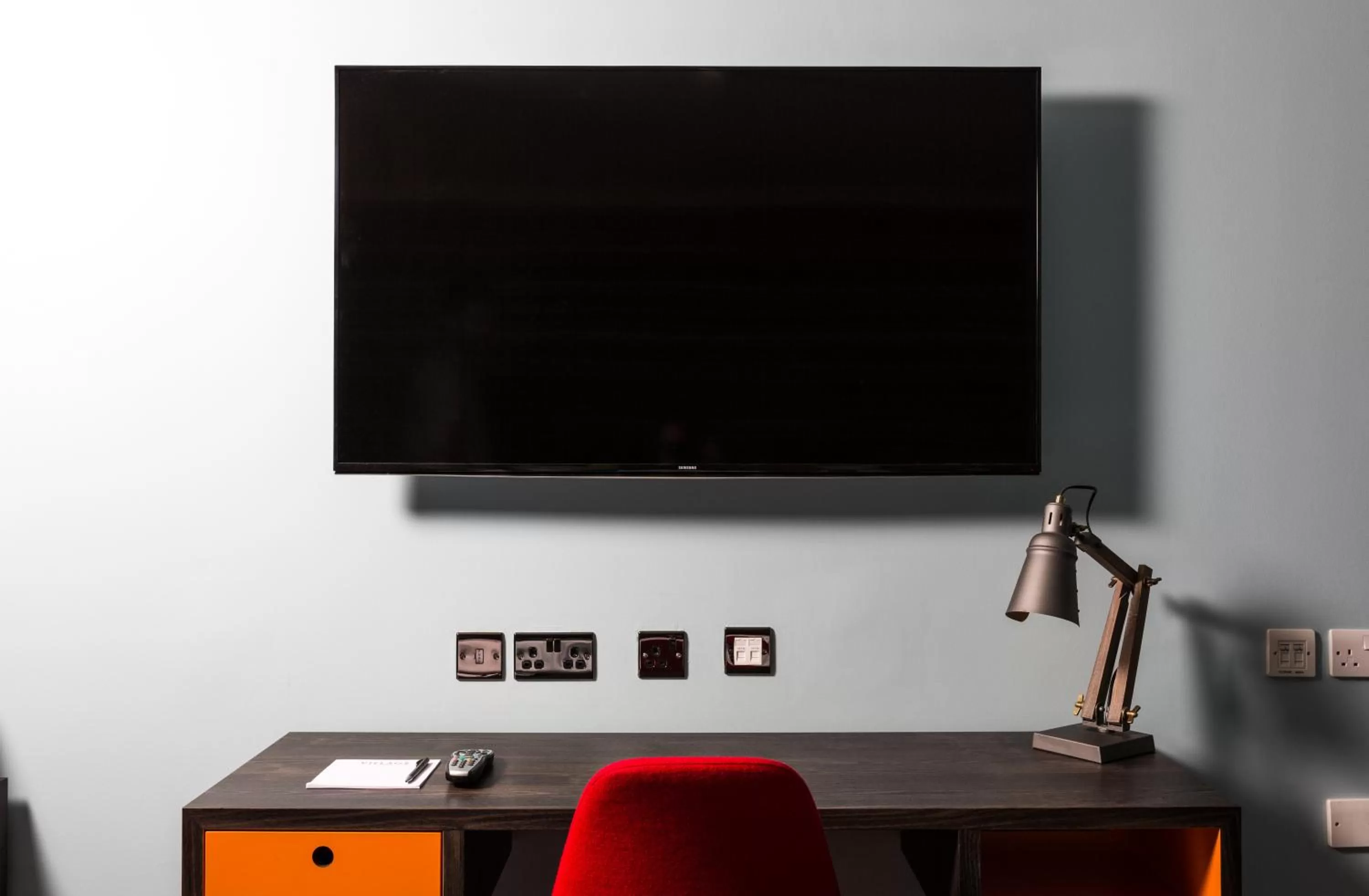 Club Room (FREE GYM & POOL ACCESS) in Village Hotel Birmingham Walsall