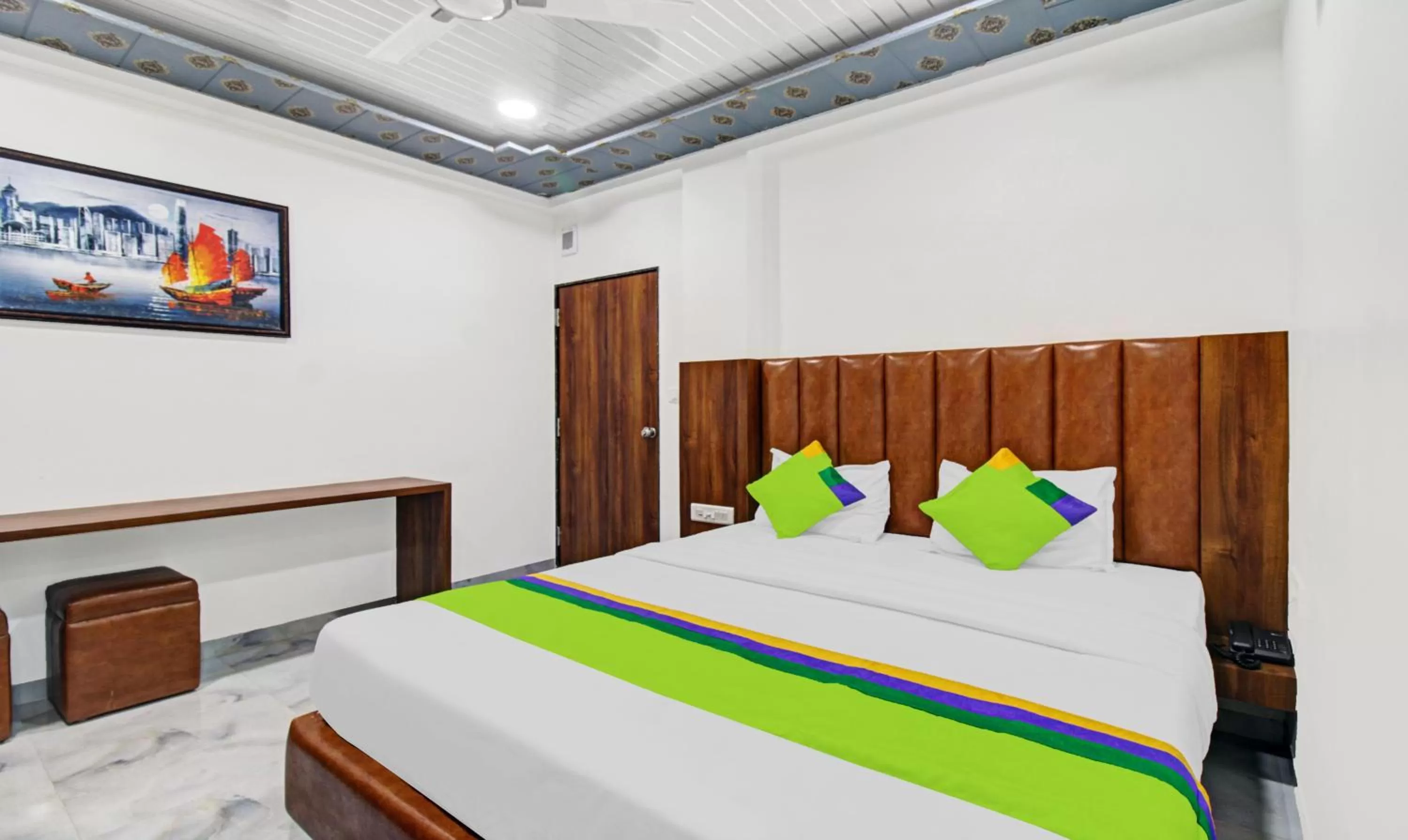 Standard Double Room - single occupancy in Treebo Hotel Rk Inn, Railway Station