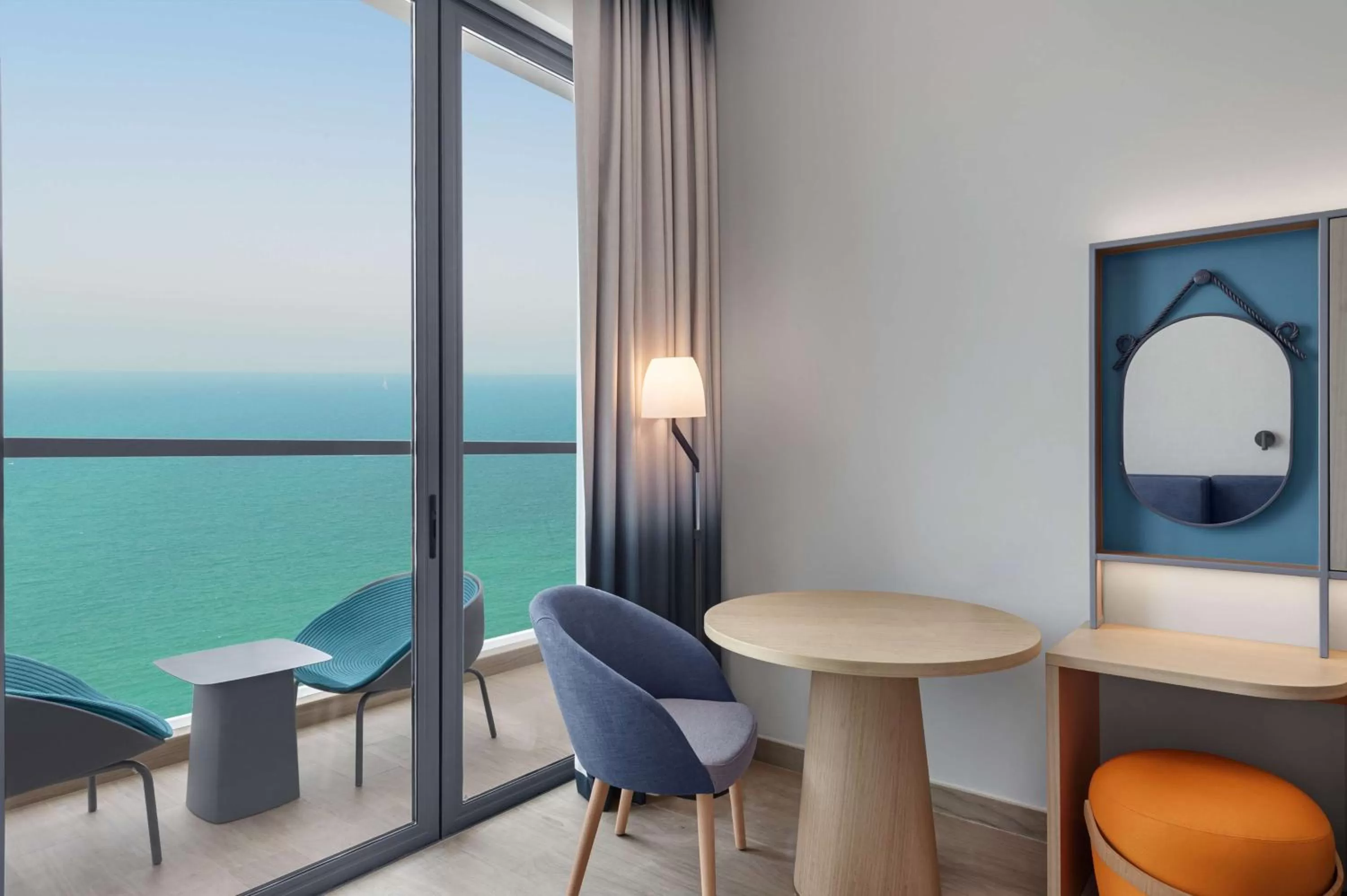 Connecting Family Room in Hampton by Hilton Marjan Island