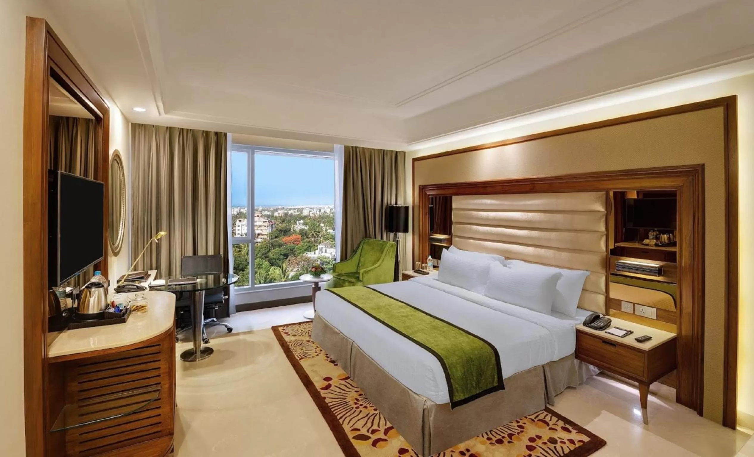 Superior Grande Room King Bed in Sayaji Kolhapur
