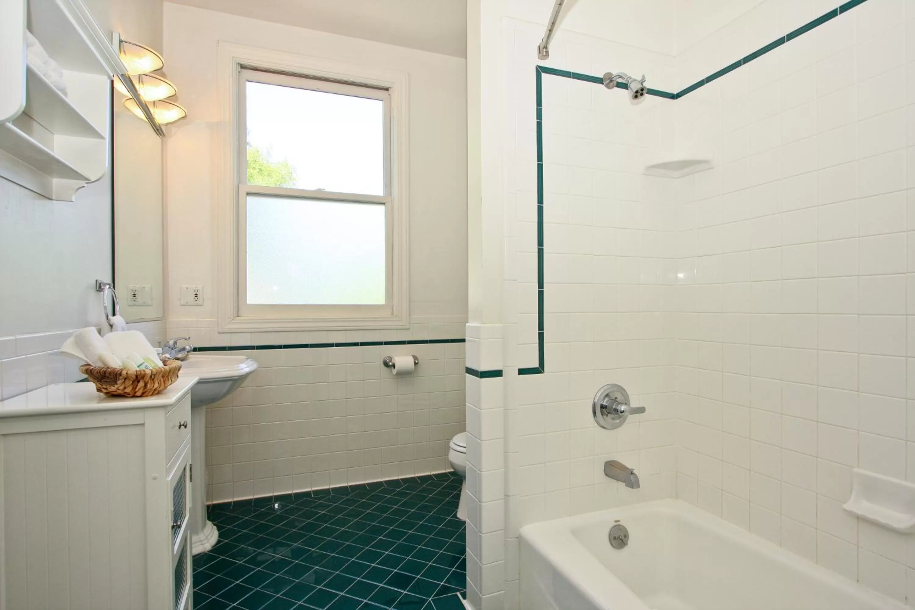 Standard King Room in Parker Guest House