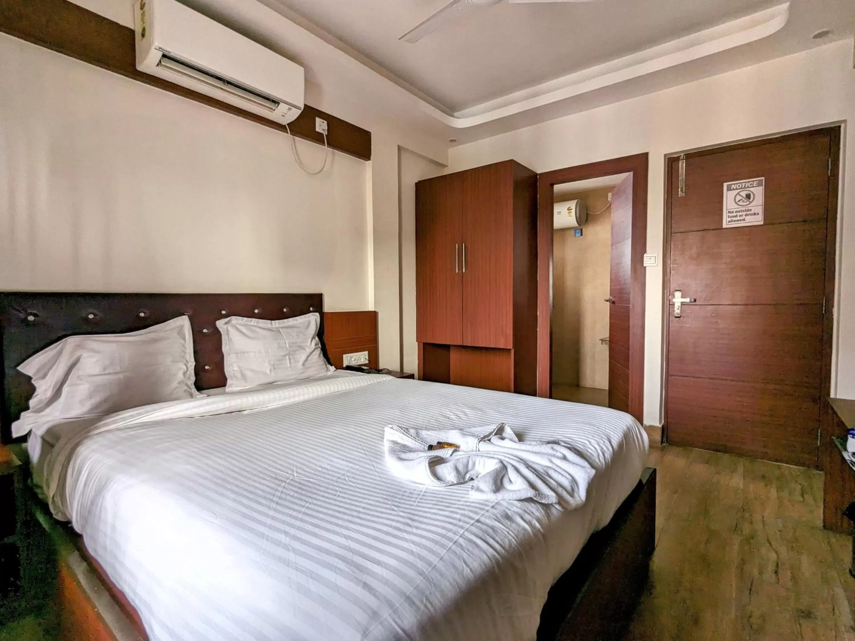 Superior King Room - single occupancy in The Aster Enclave Hotel