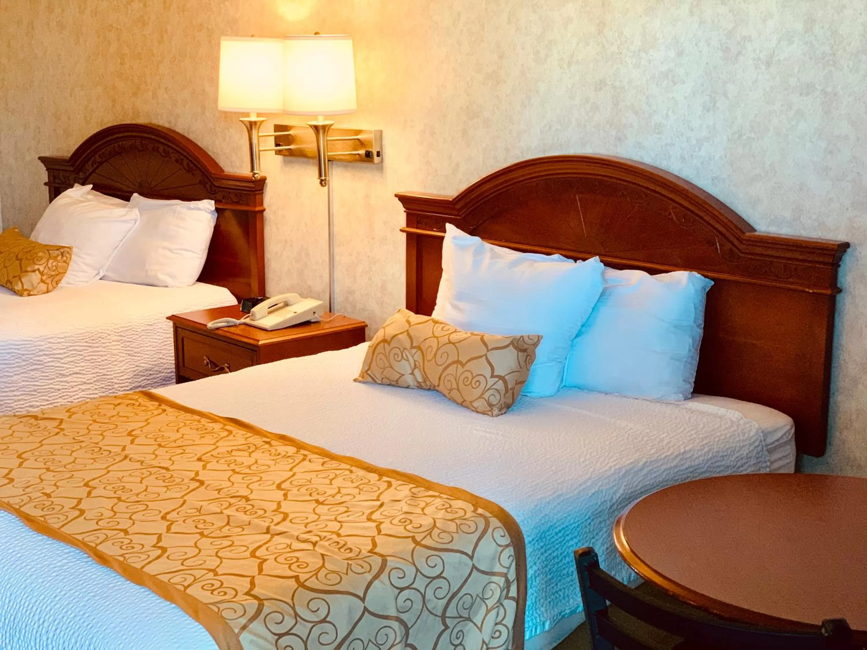 Queen Room with Two Queen Beds in St. George Inn and Suites