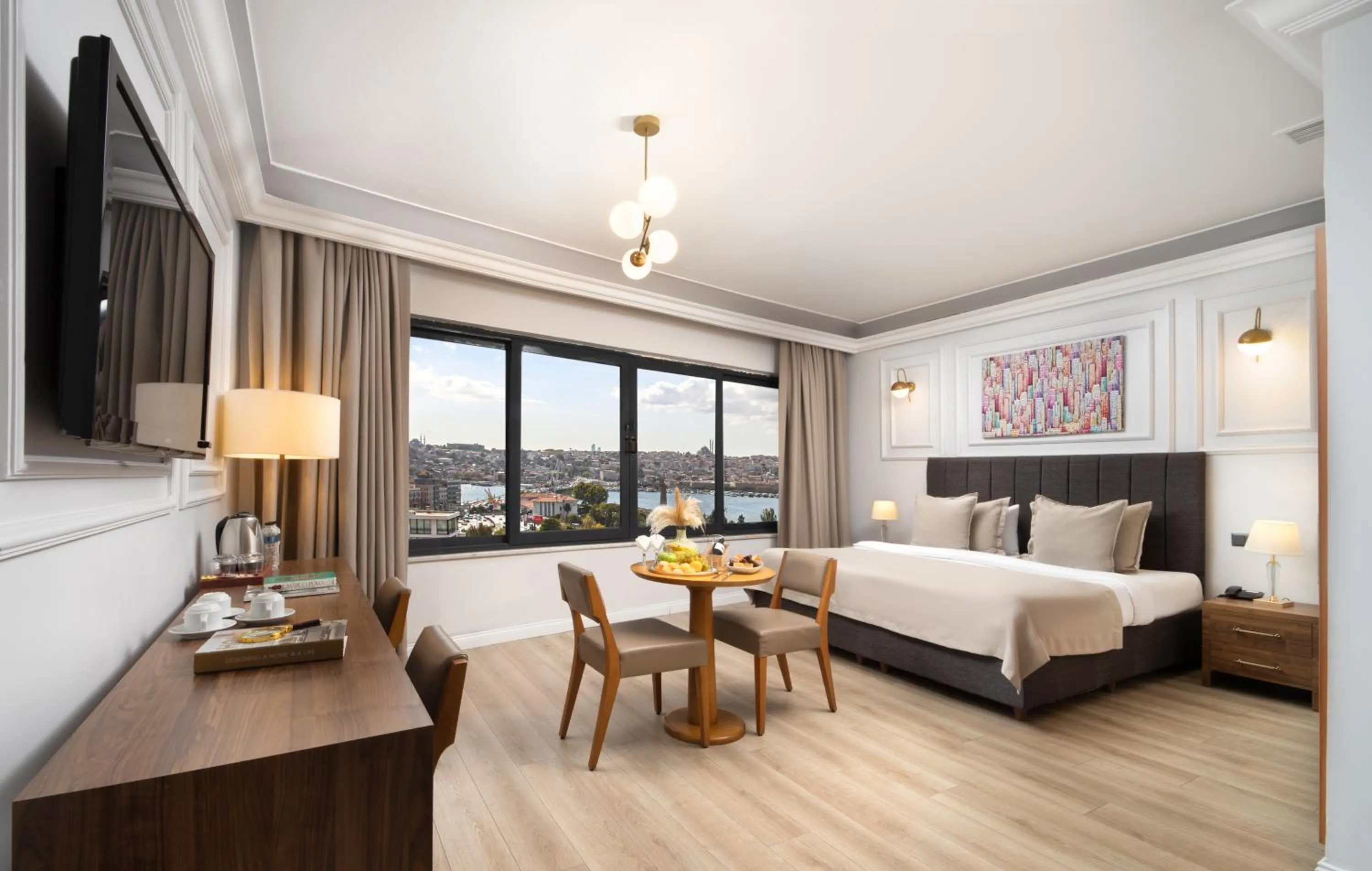 Suite with Sea View in Elan Hotel Istanbul Pera