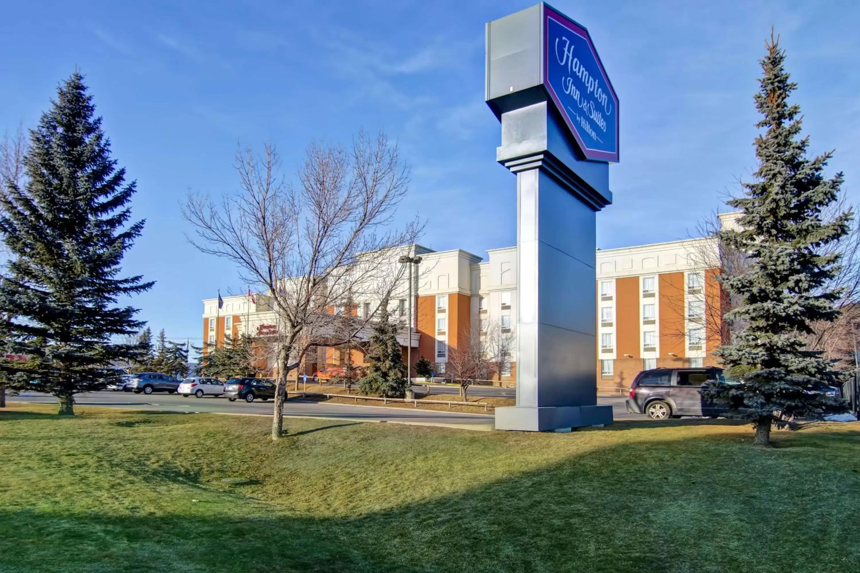 Hampton Inn & Suites by Hilton Calgary-Airport Hampton Inn & Suites by Hilton Calgary-Airport