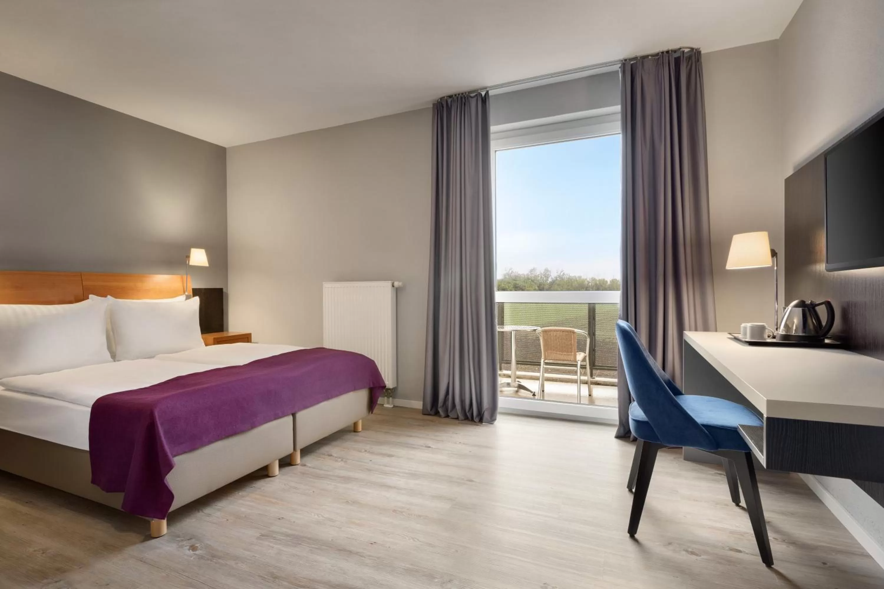 Standard Double Room in Ramada by Wyndham München Airport