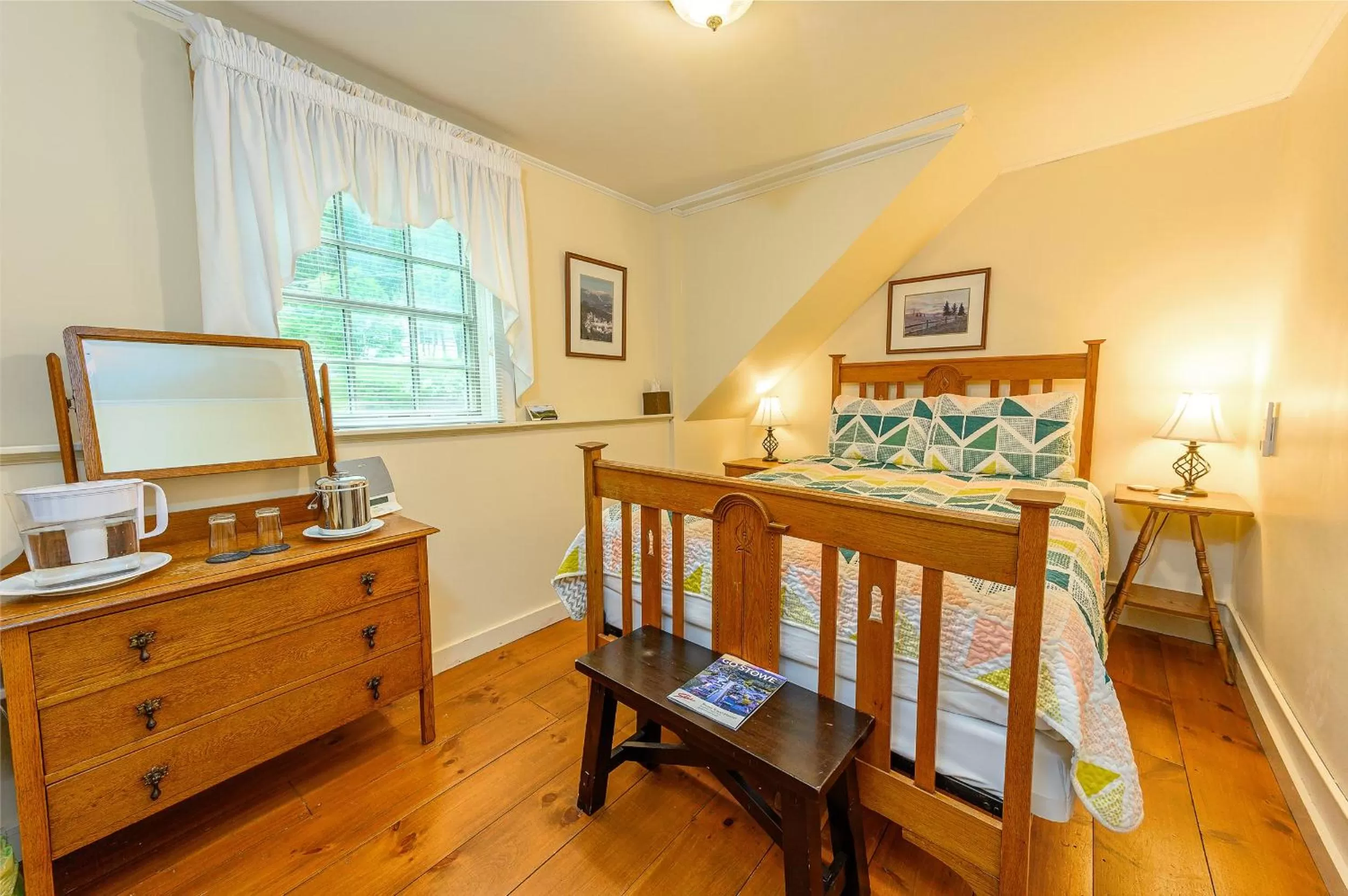 Budget Double Room - single occupancy in Brass Lantern Inn