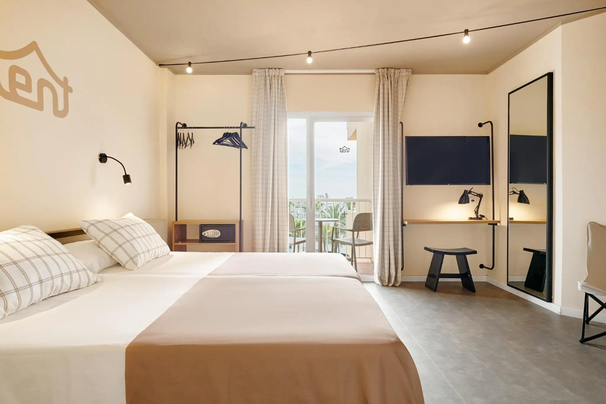 Double Room  - Unlimited Brunch (2 Adults + 1 Child) in tent Palmanova