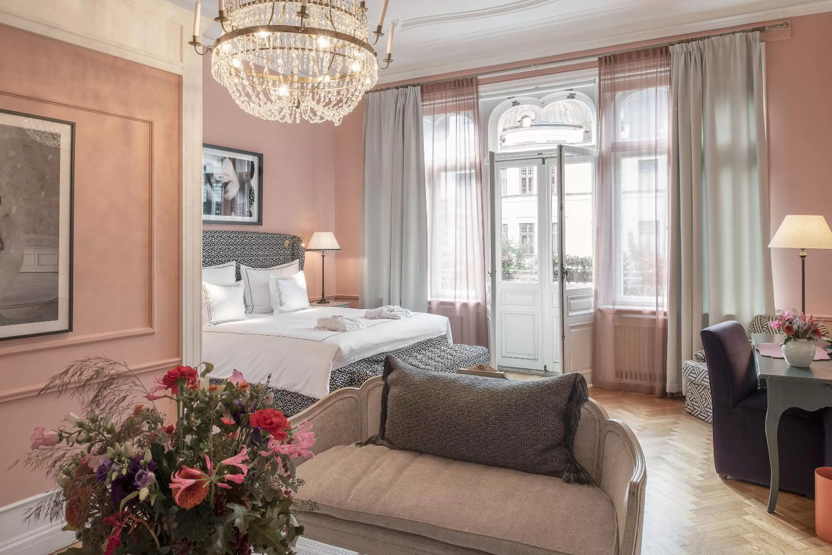 Junior Suite with Balcony in The Sparrow Hotel