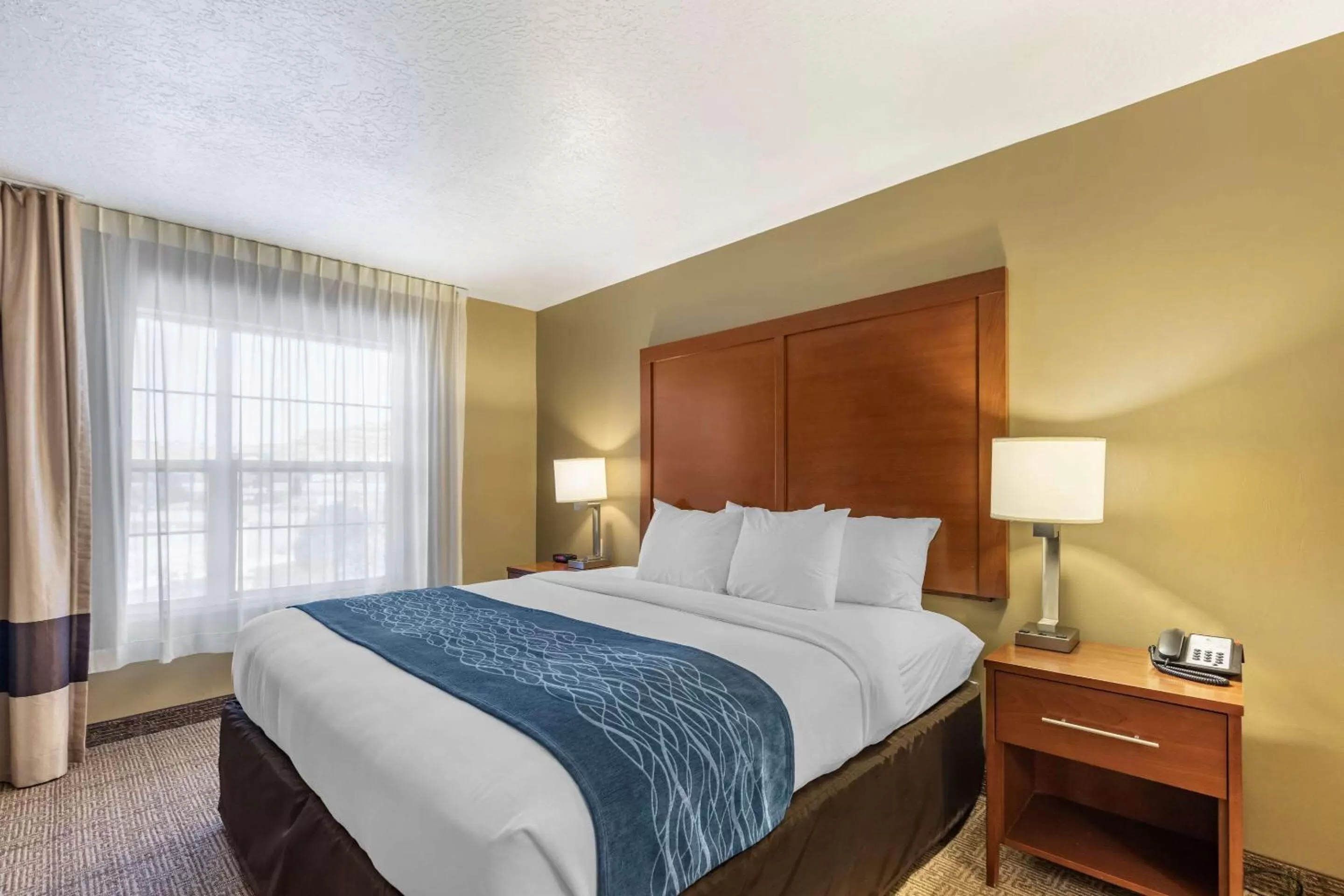 One-Bedroom King Suite with Sofa Bed - Non-Smoking in Comfort Inn Saint George North