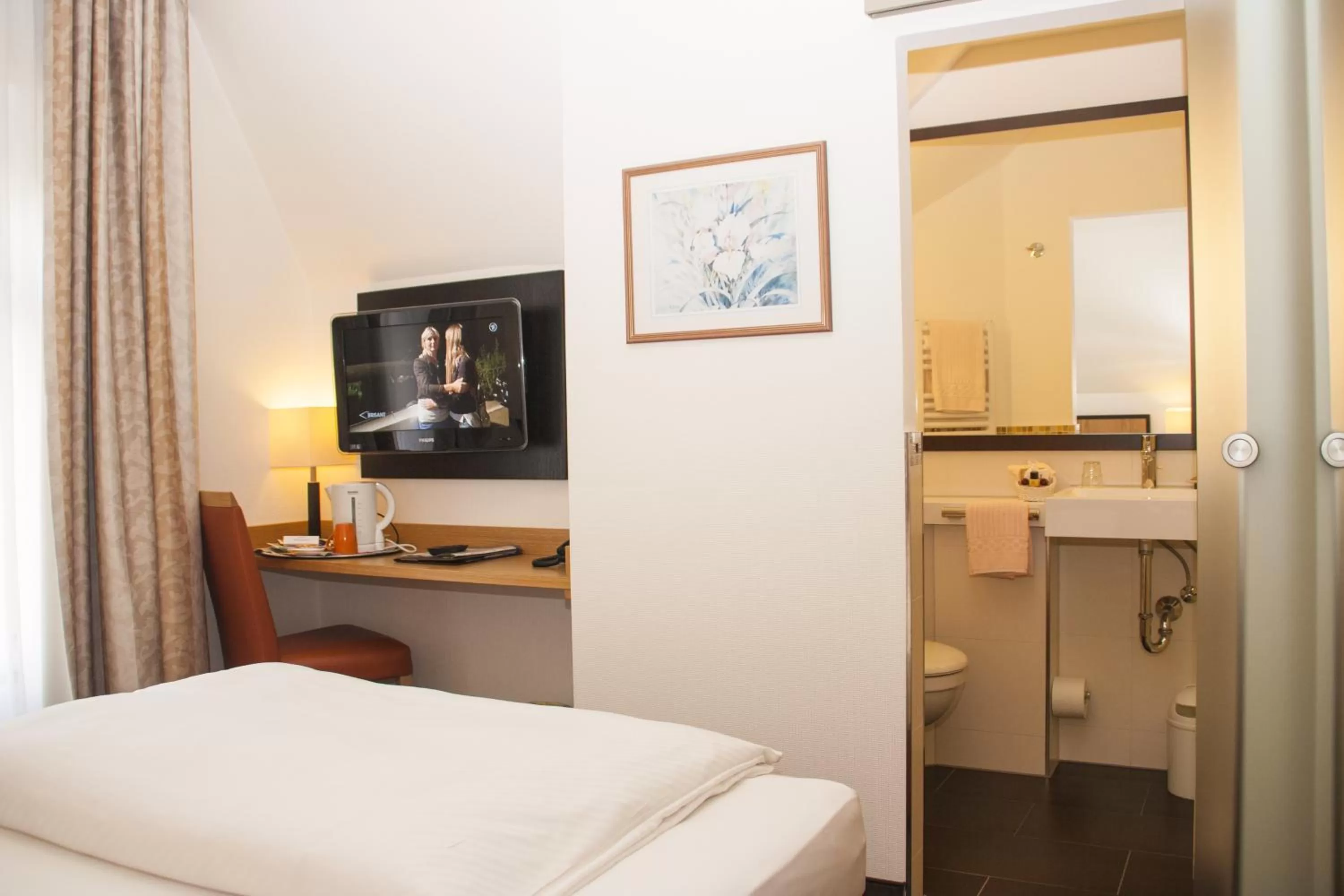 Single Room - single occupancy in Hotel Haus Berlin