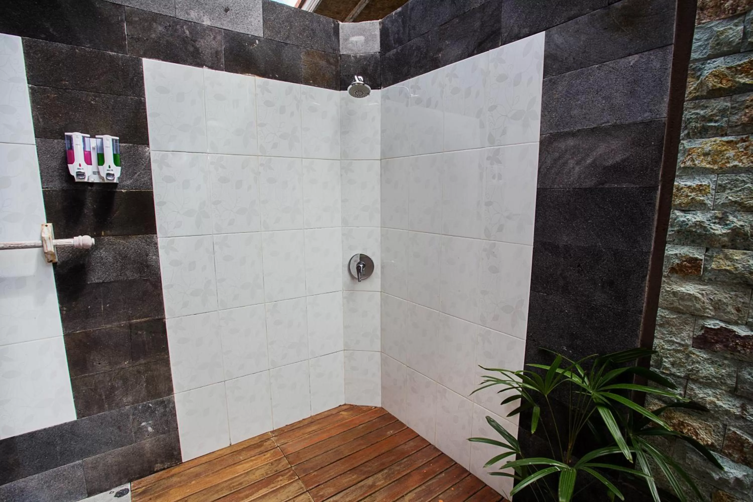 Deluxe Suite with Pool View in The Palm Grove Villas