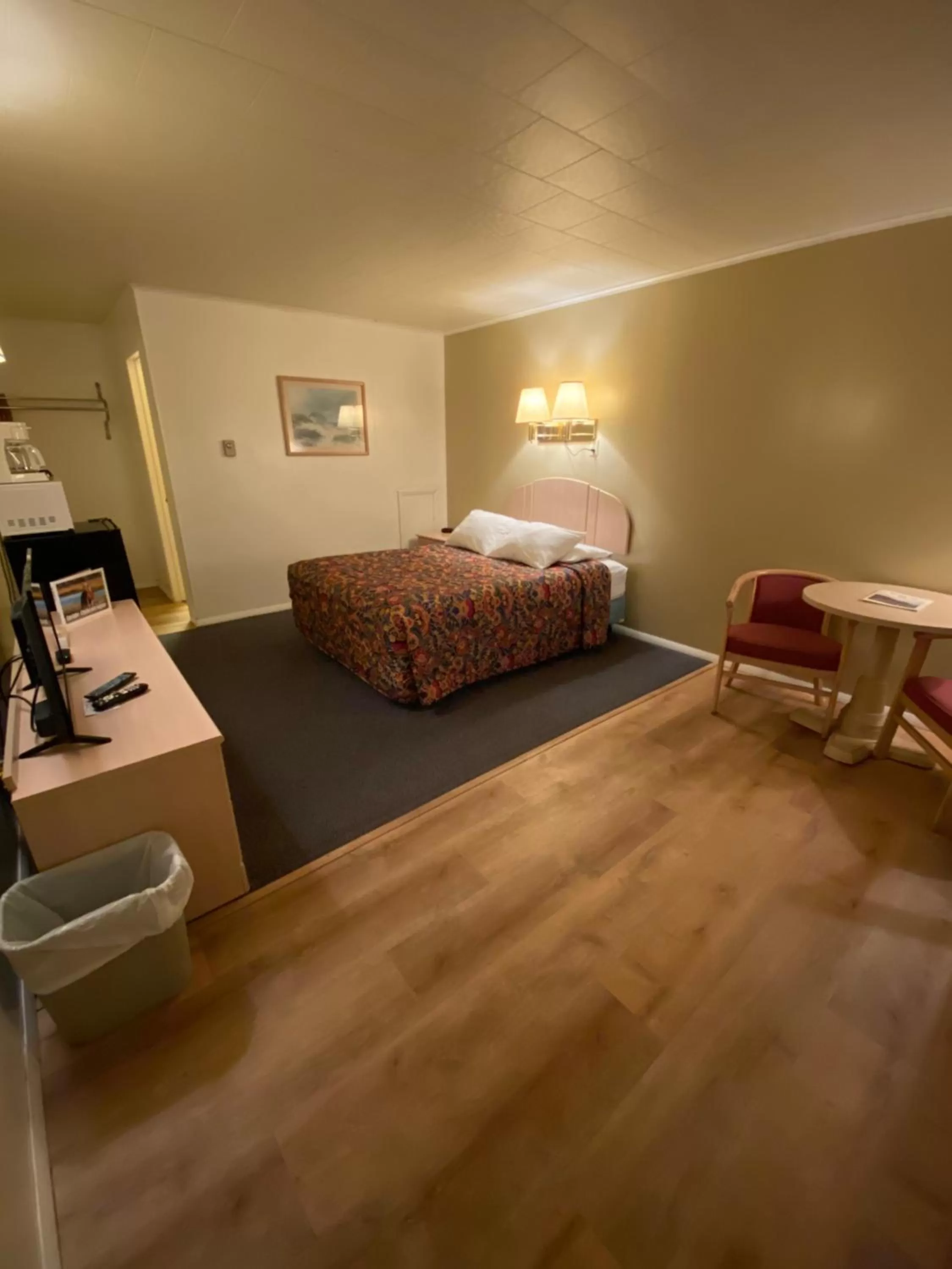 King Room in Birchwood inn