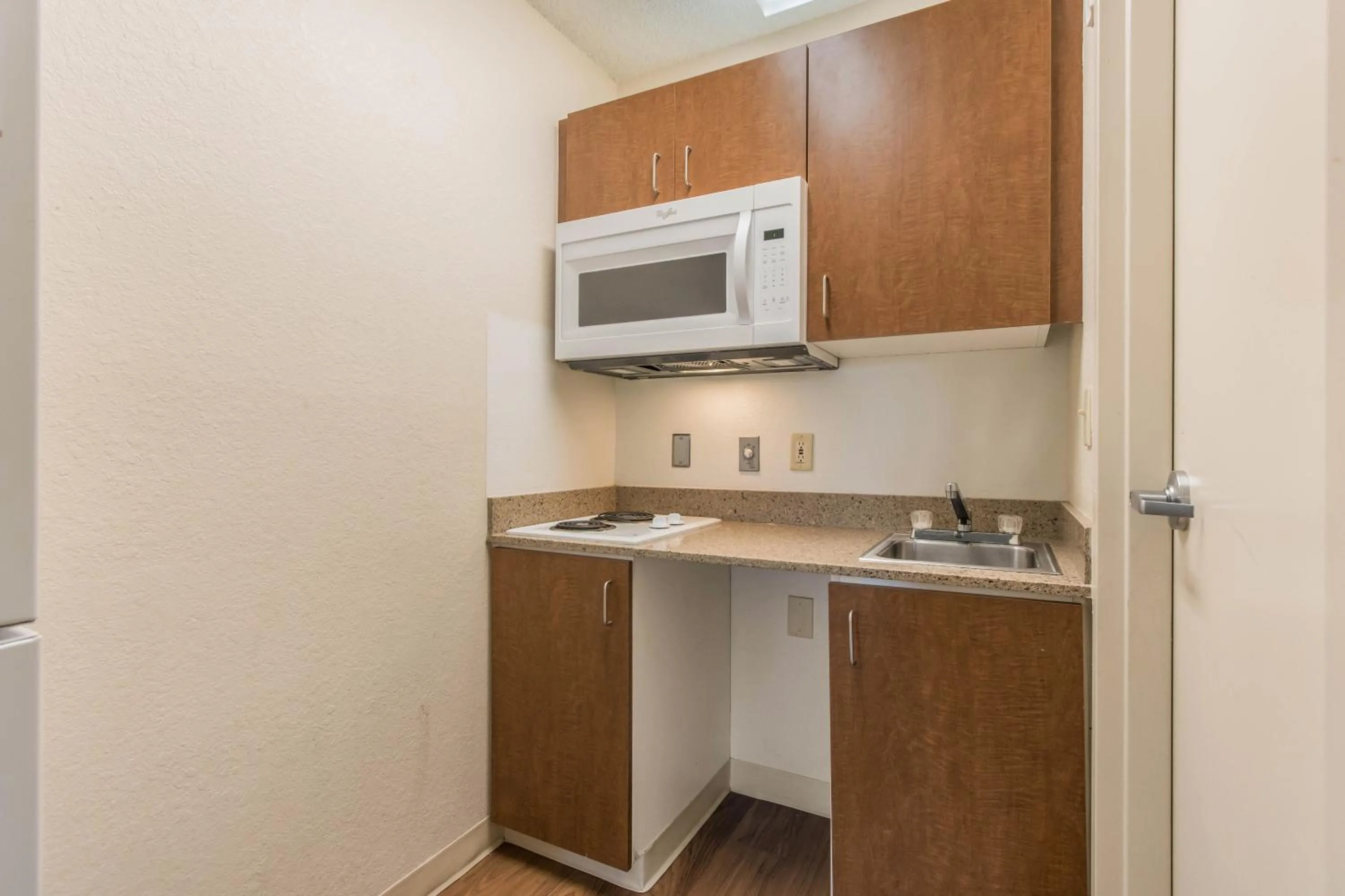  Studio Queen Room First Floor Non-Smoking in HomeTowne Studios by Red Roof Fort Lauderdale