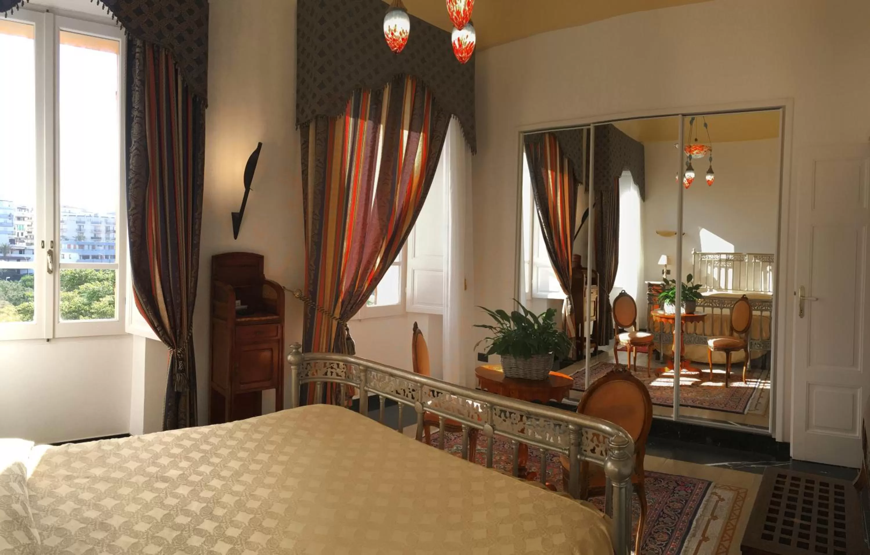 Suite with Park View and Balcony in Villa Las Tronas Hotel & SPA