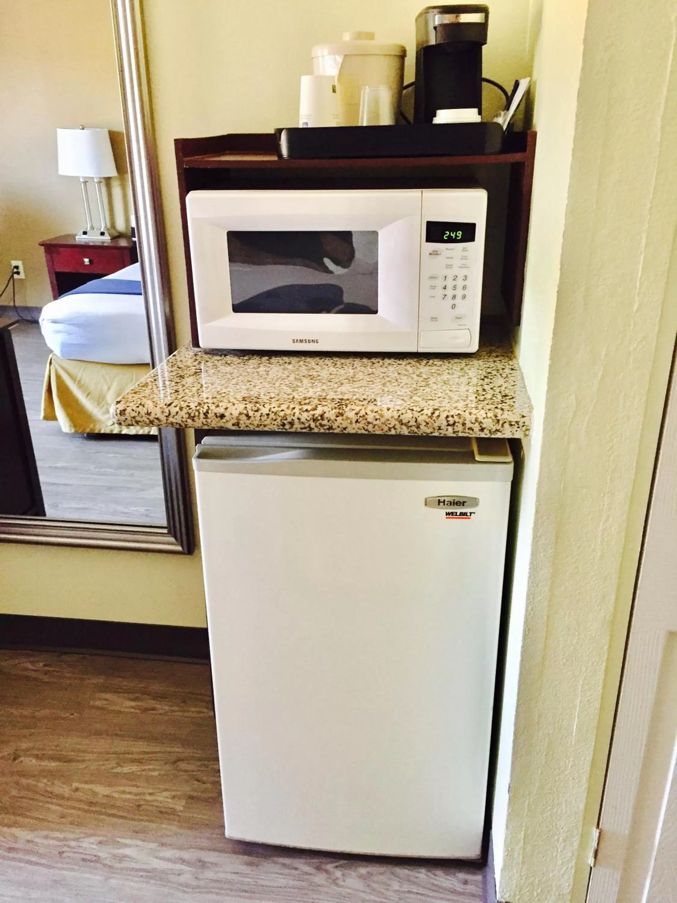 King Room - Non-Smoking in Best Western Butner Creedmoor Inn