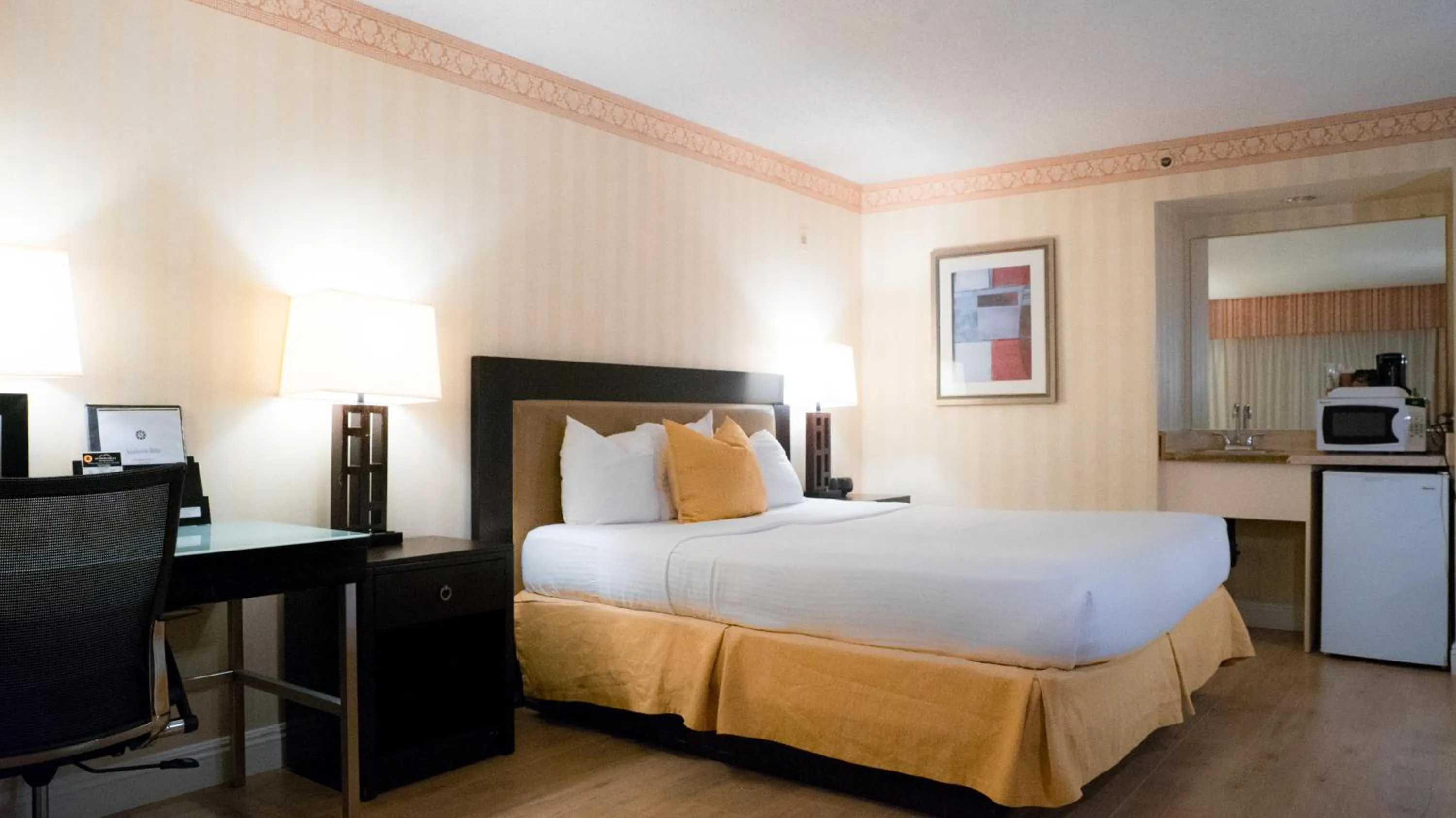 King Room - Non-Smoking in Motel 6 - Anaheim Hills, CA