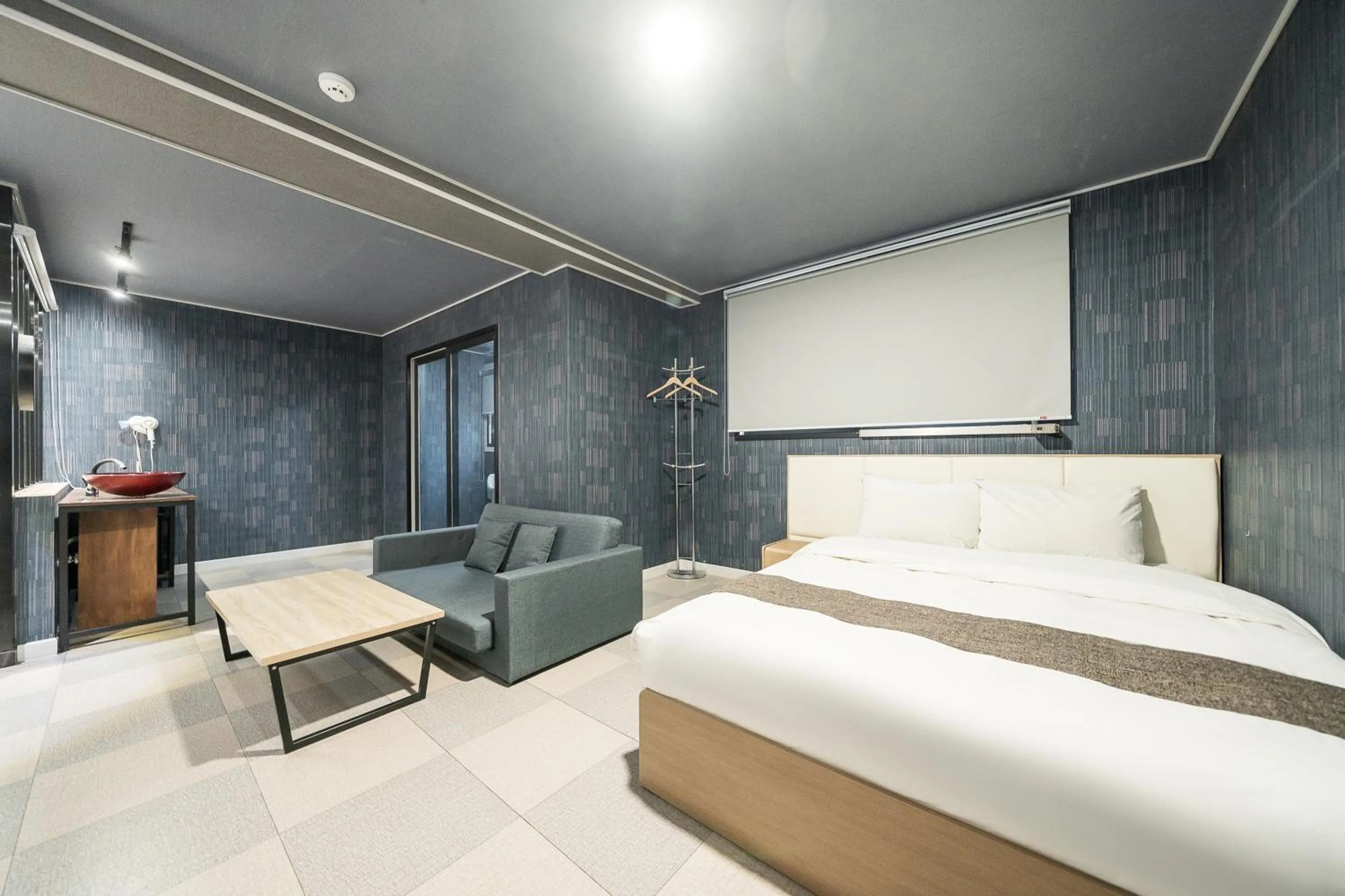 Junior Suite with Balcony in Malu Hotel Suwon