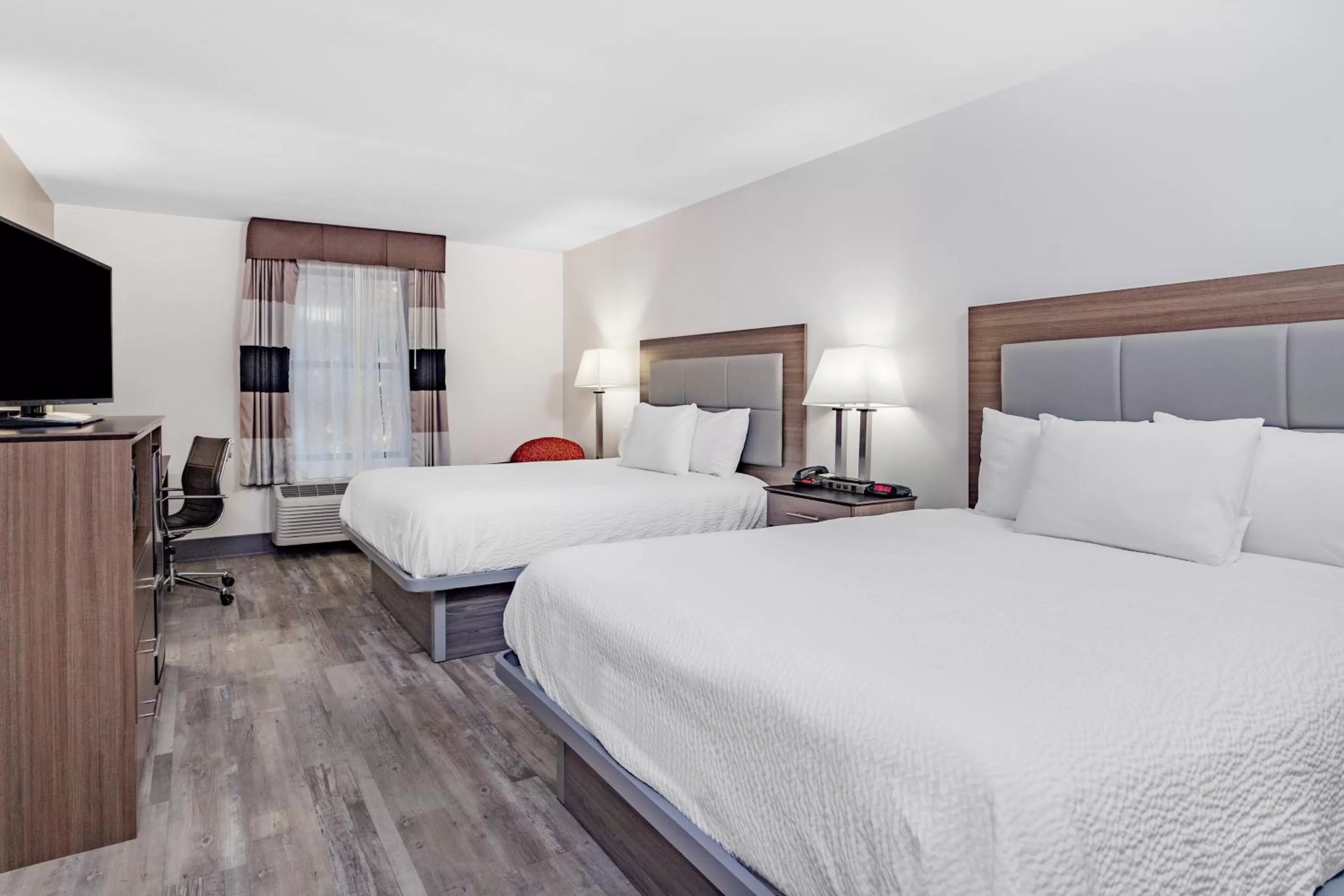 Queen Room with Two Queen Beds - Non-Smoking in Ramada by Wyndham Hendersonville