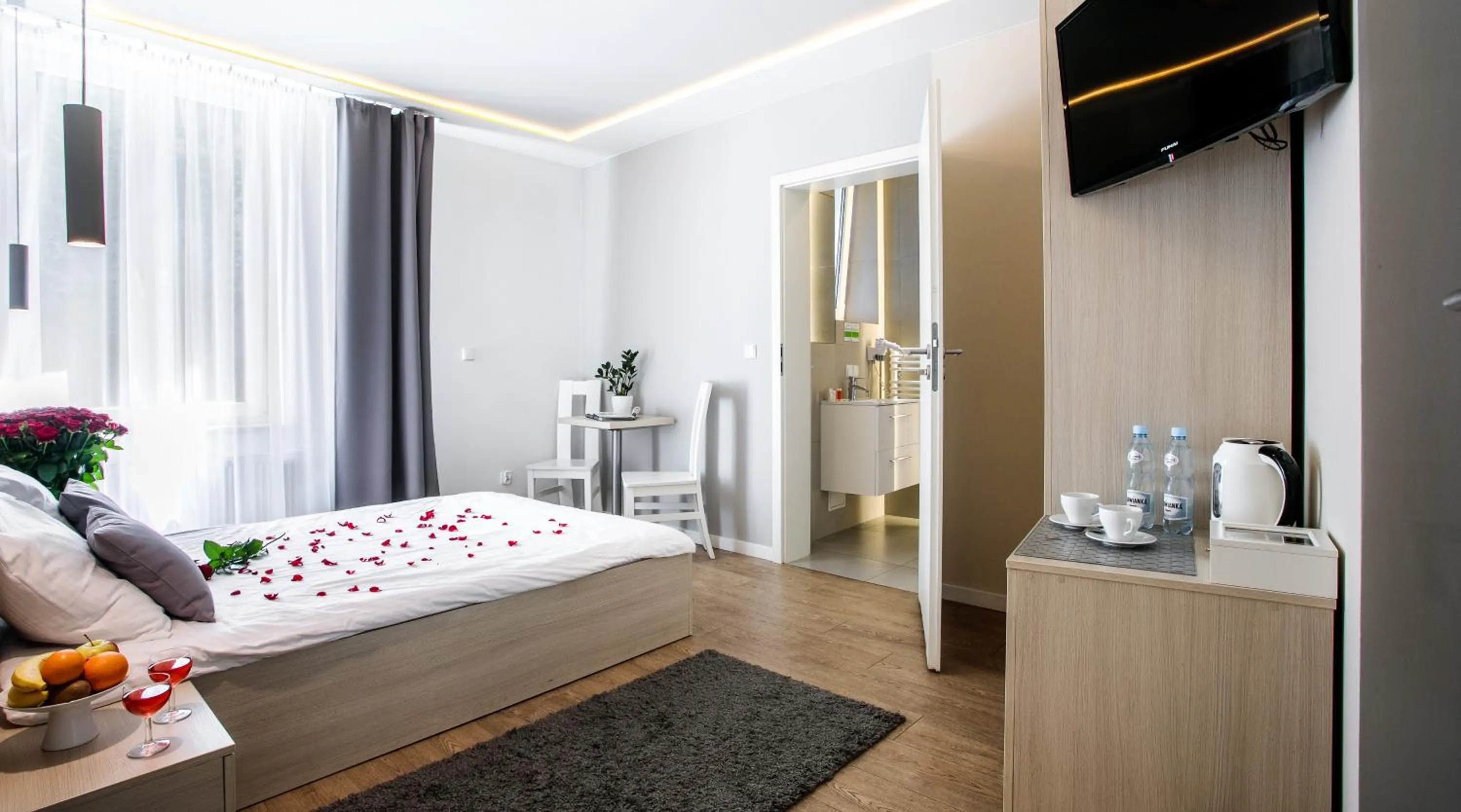 Double Room in Apartamenty Platinia - komfortowe noclegi Kraków Stare Miasto