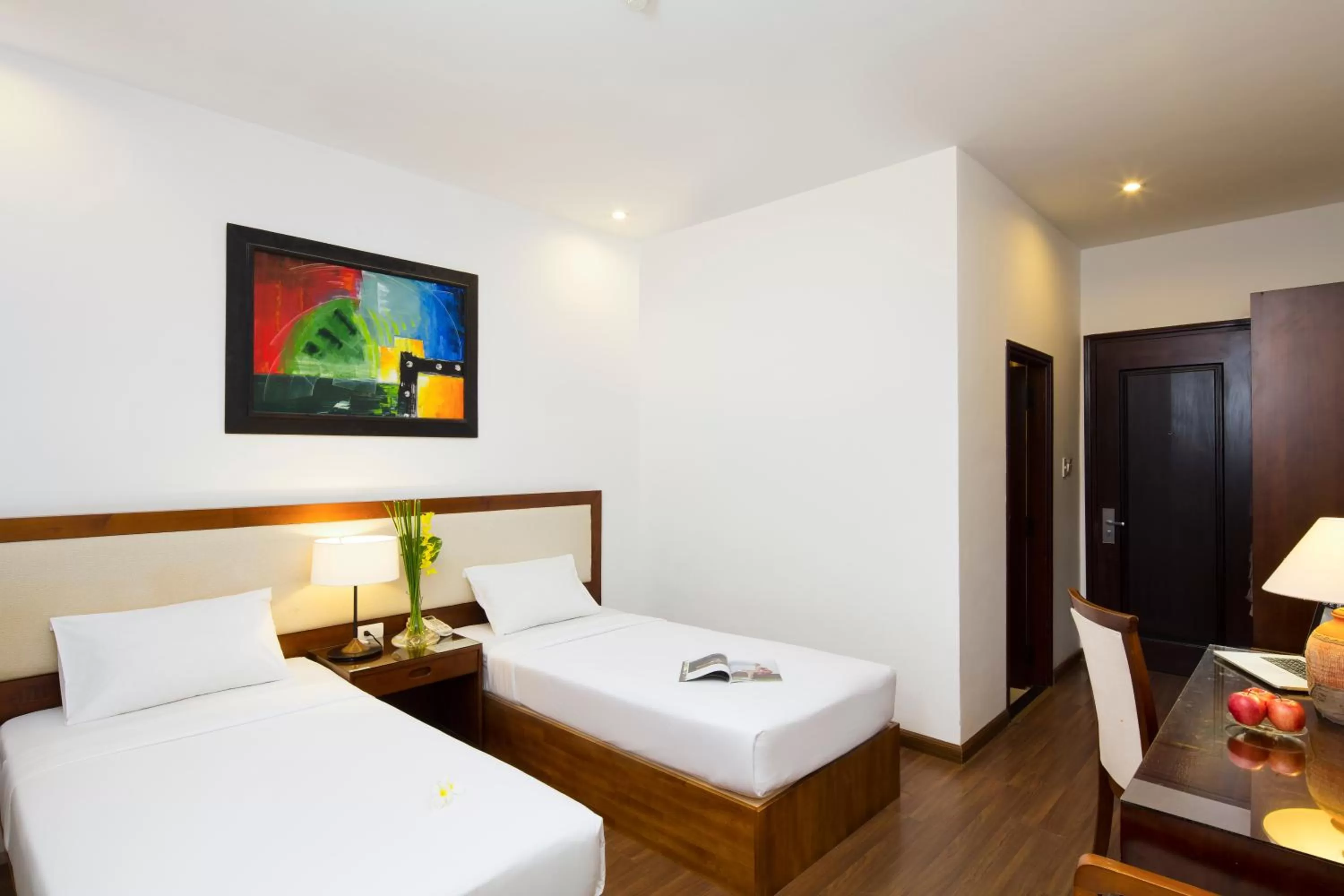 Superior Double or Twin Room with City View in Starlet Hotel