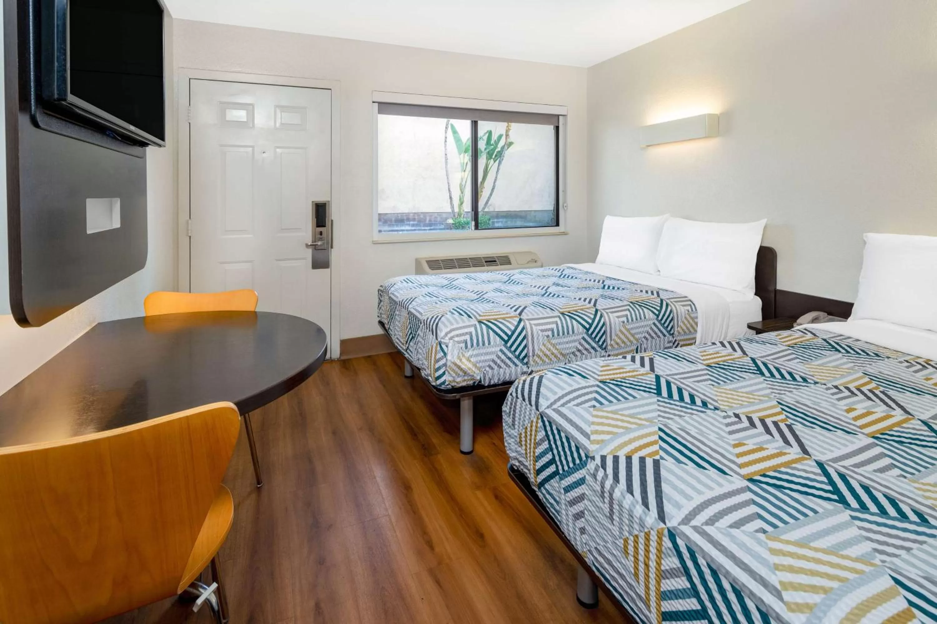 Quadruple Room in Motel 6-Santa Barbara, CA - State Street