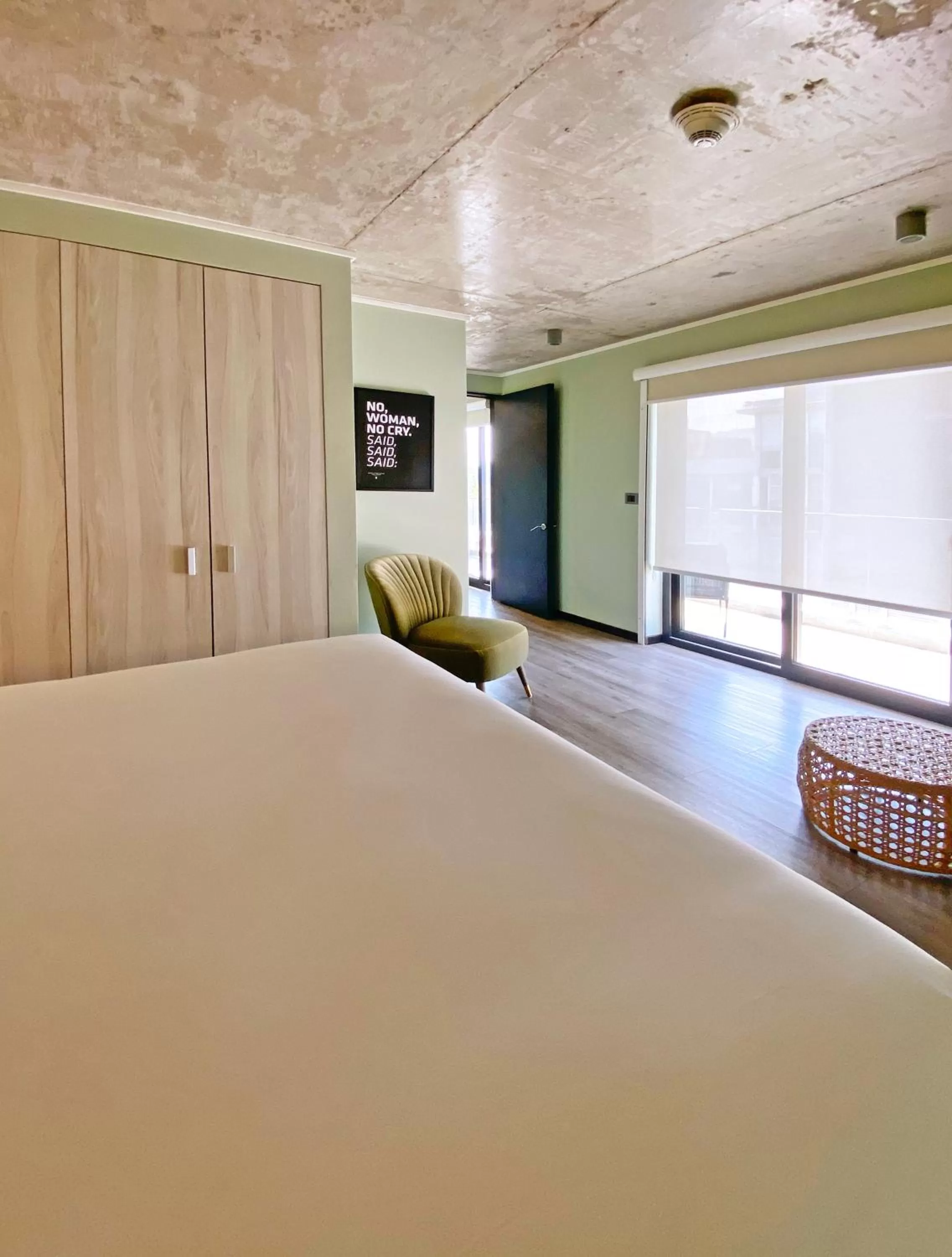 Queen Suite - Disability Access in hUB Providencia