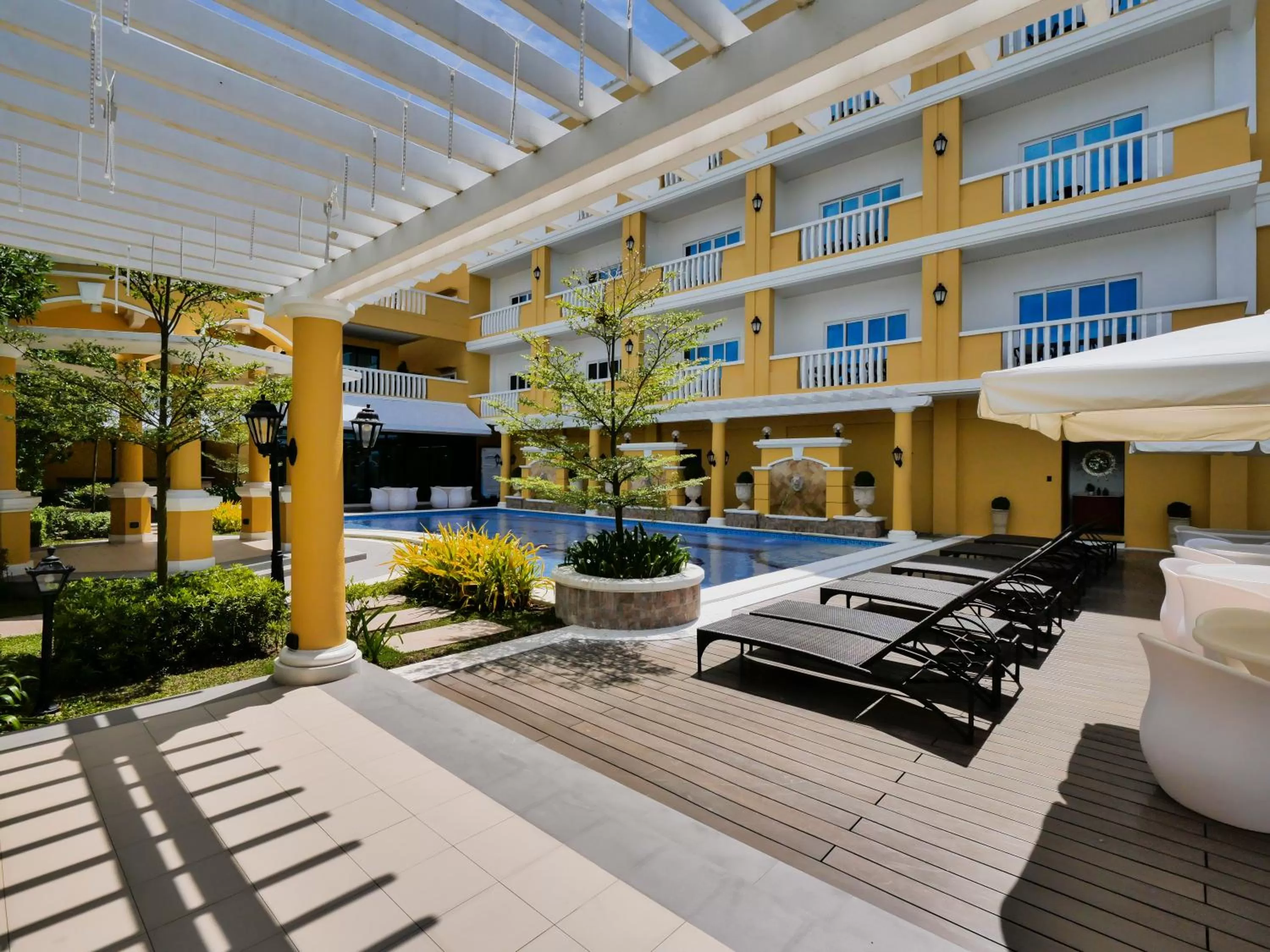 Sunlight Hotel Coron