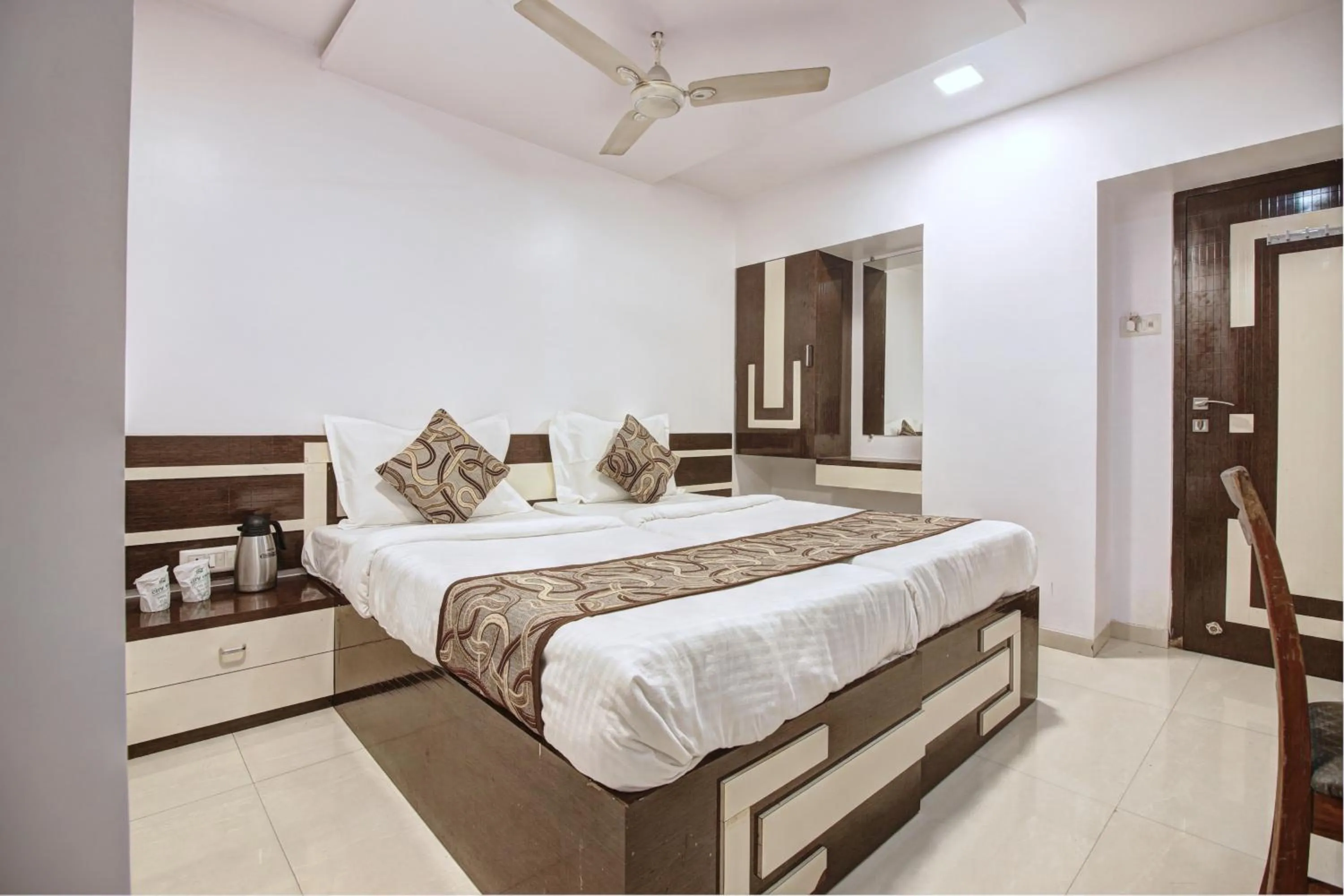 Deluxe Double or Twin Room in Hotel City View