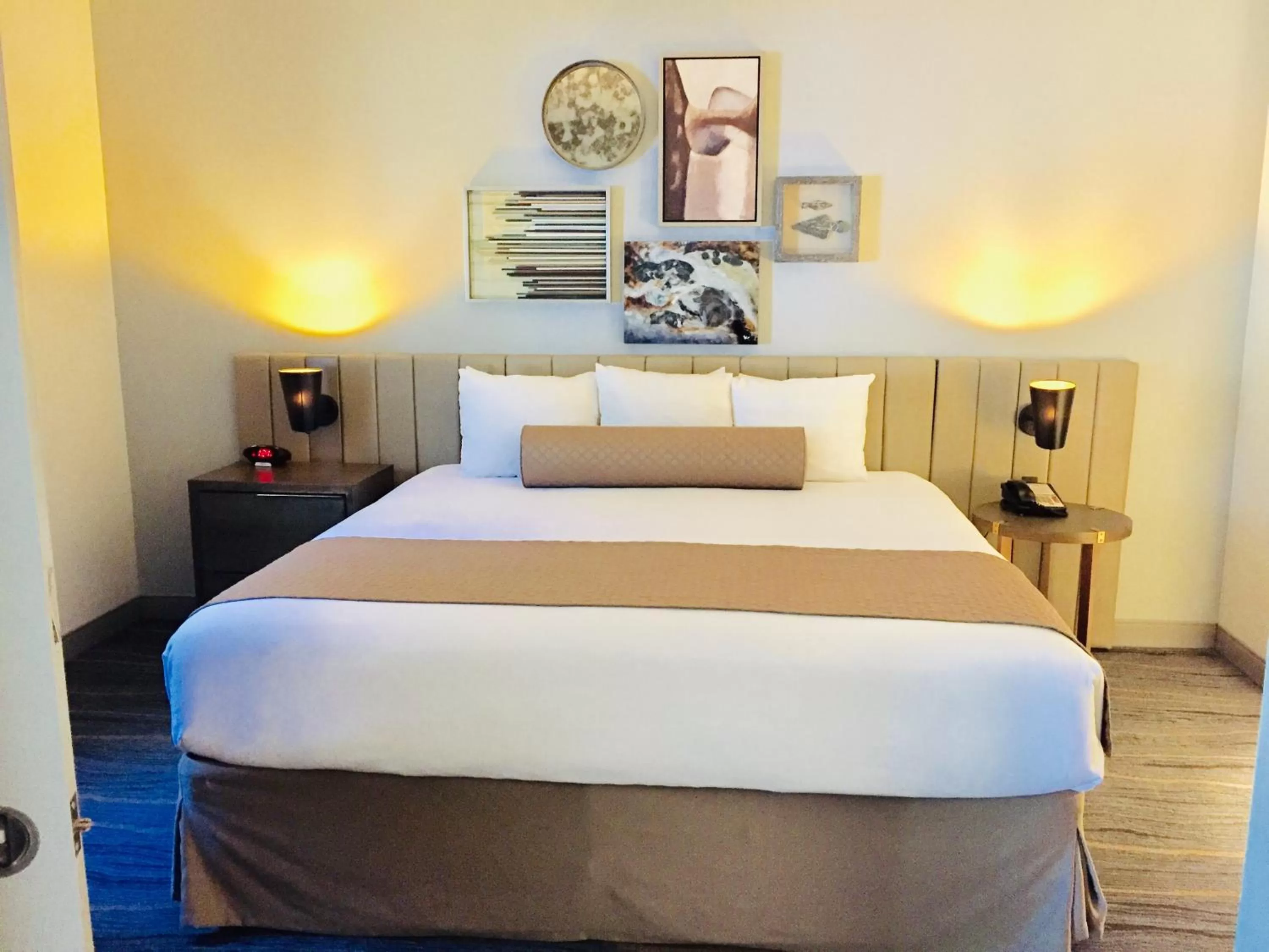 King Suite with Patio in Windmill Suites Surprise - Phoenix, an Ascend Collection Hotel