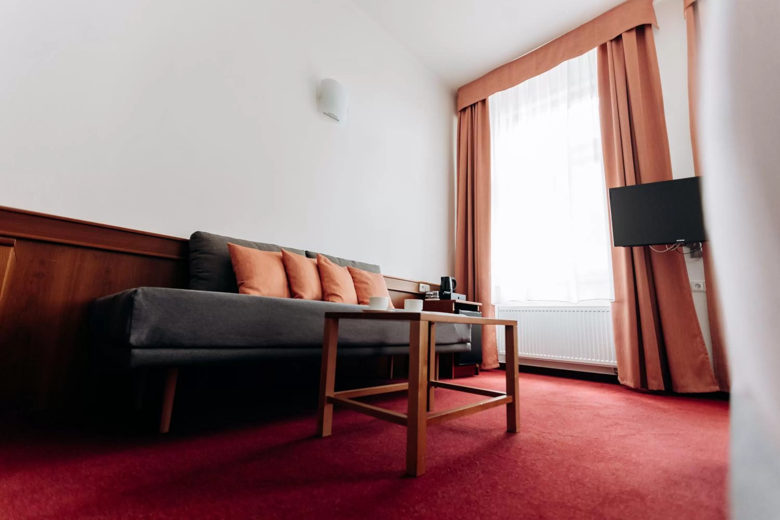 Single Room in Alton