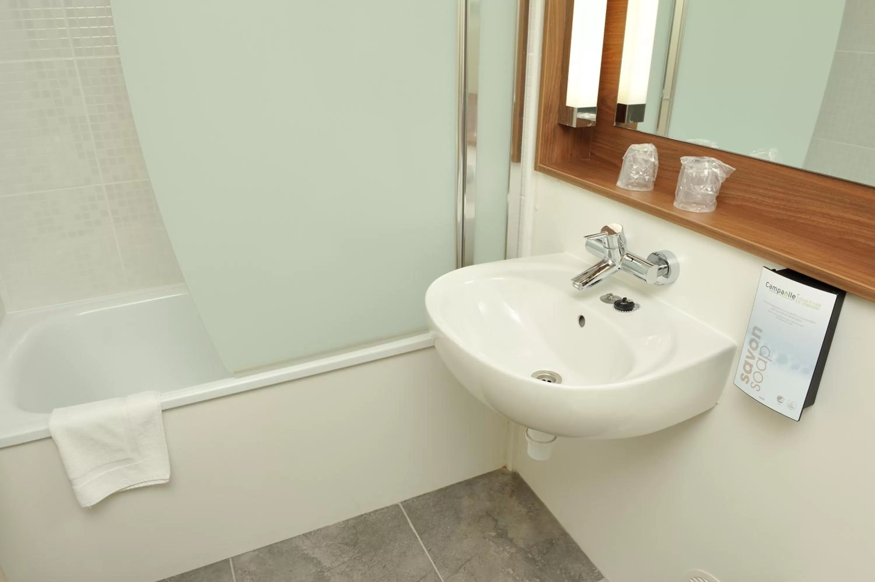 New Generation Double Room  in Campanile Vannes