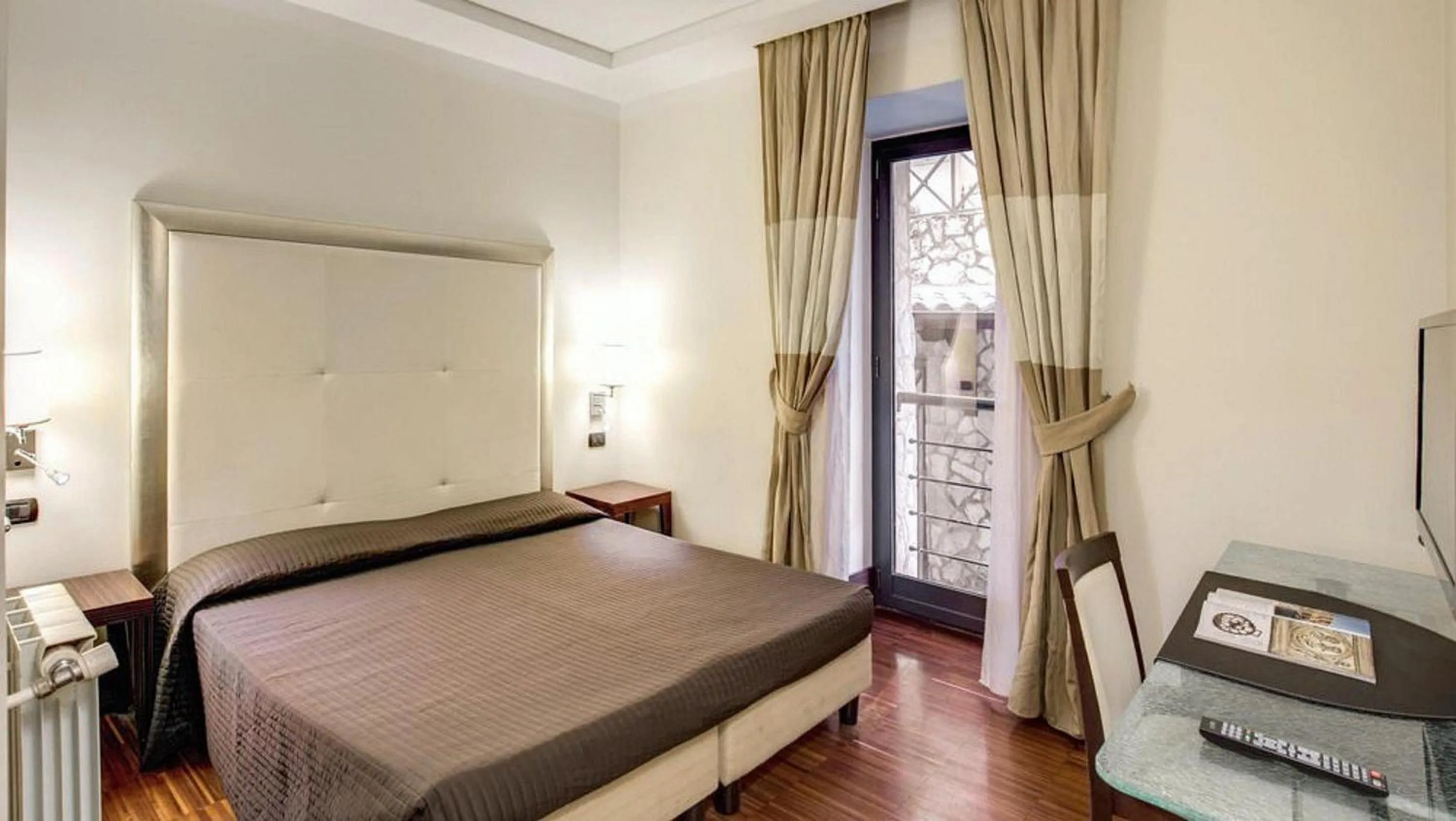 Standard Twin Room in The Strand Hotel