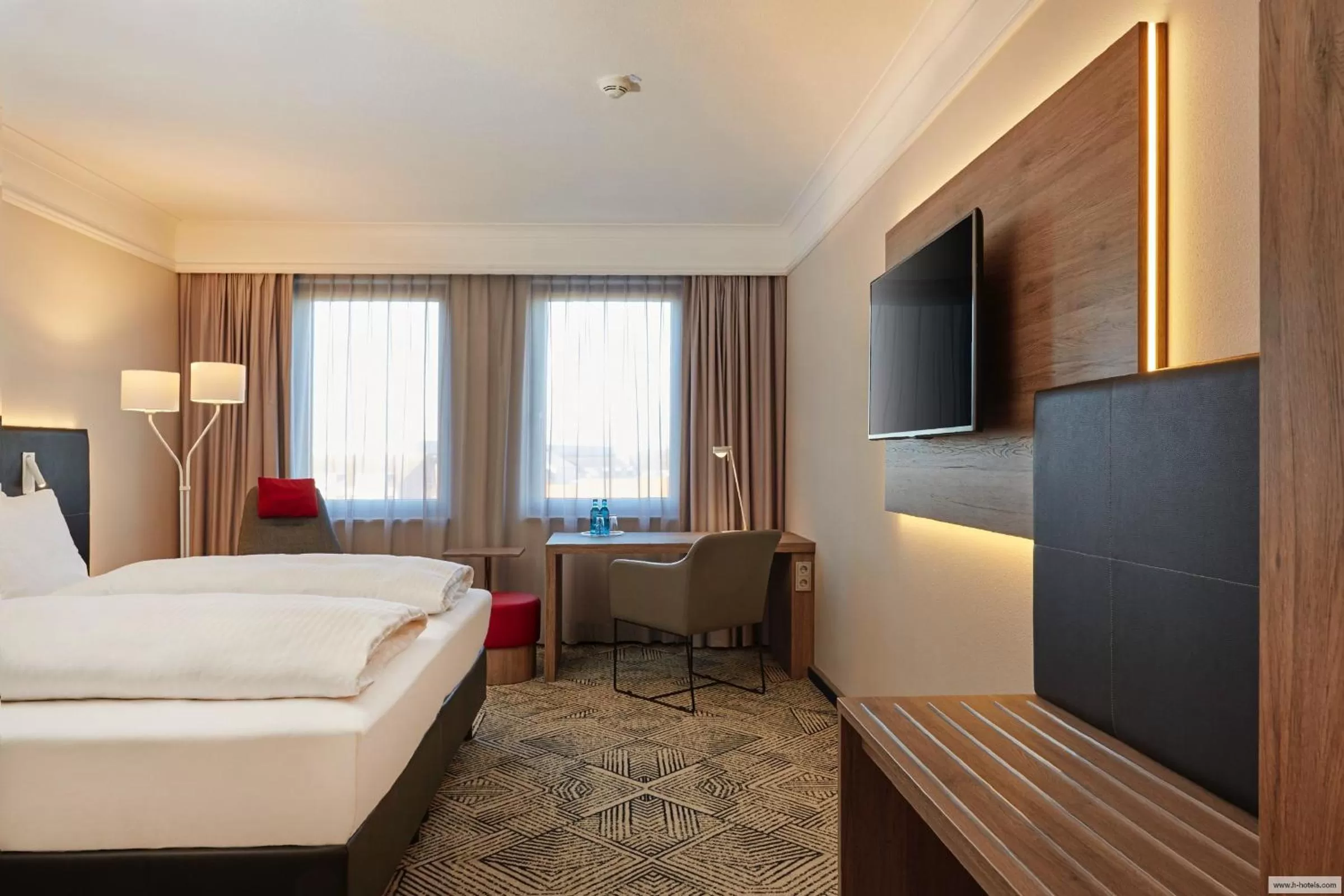 Business Double Room with Executive Lounge Access in H4 Hotel Hannover Messe, Trademark Collection by Wyndham